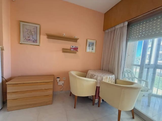 Flat te koop in Playa de los Locos, Torrevieja - € 77.990 (Ref: 10077276)