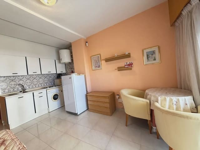 Flat te koop in Playa de los Locos, Torrevieja - € 77.990 (Ref: 10077276)