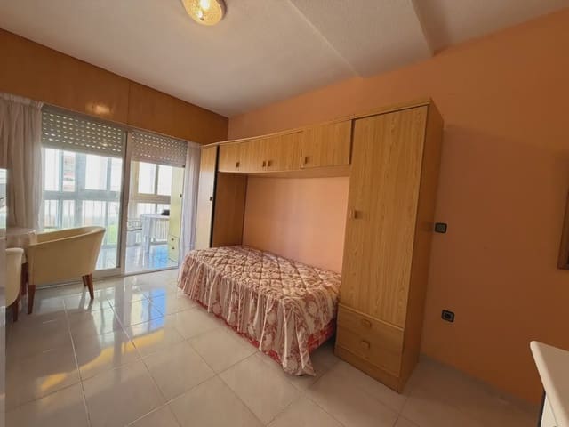 Flat te koop in Playa de los Locos, Torrevieja - € 77.990 (Ref: 10077276)