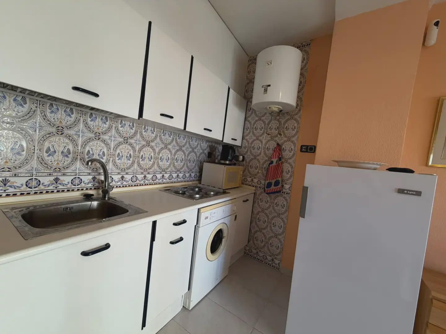 Flat te koop in Torrevieja - € 77.990 (Ref: 10077276)
