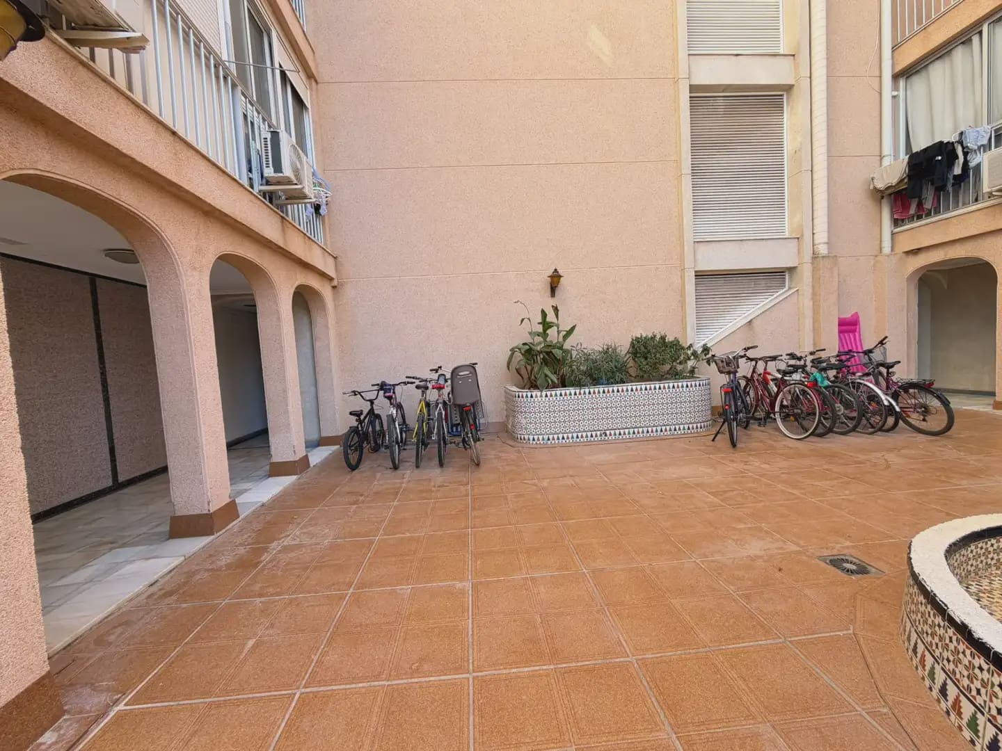 Flat te koop in Torrevieja - € 77.990 (Ref: 10077276)