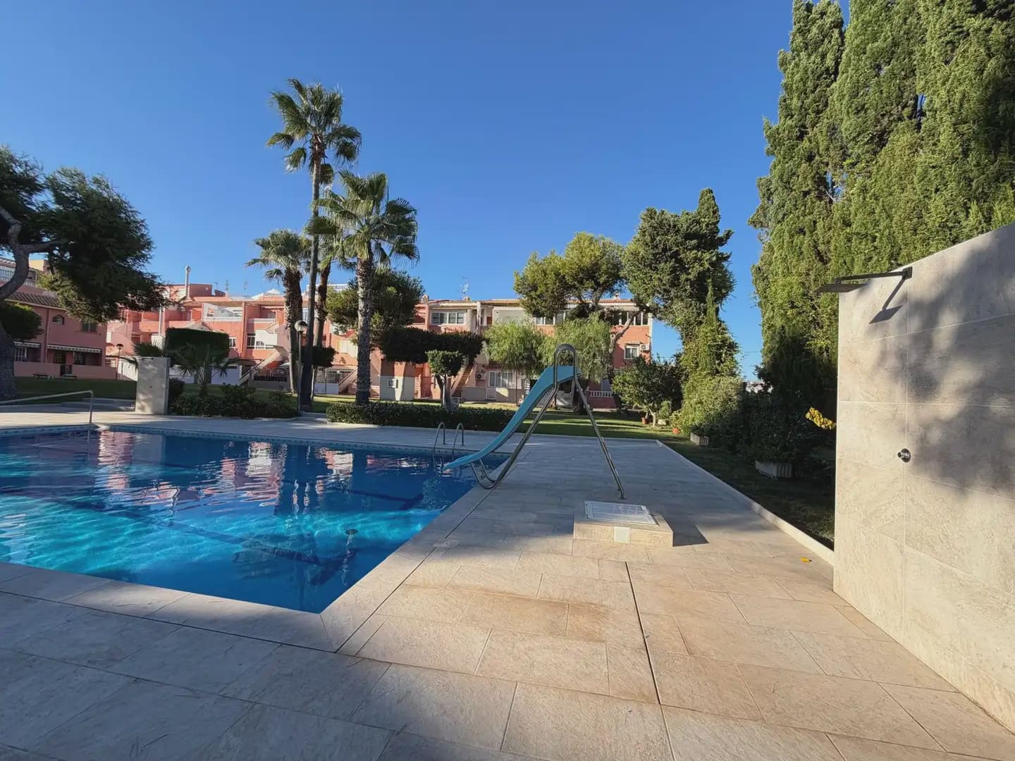 2 camera da letto Attico in vendita in Torrevieja con piscina - 194.990 € (Rif: 10077277)
