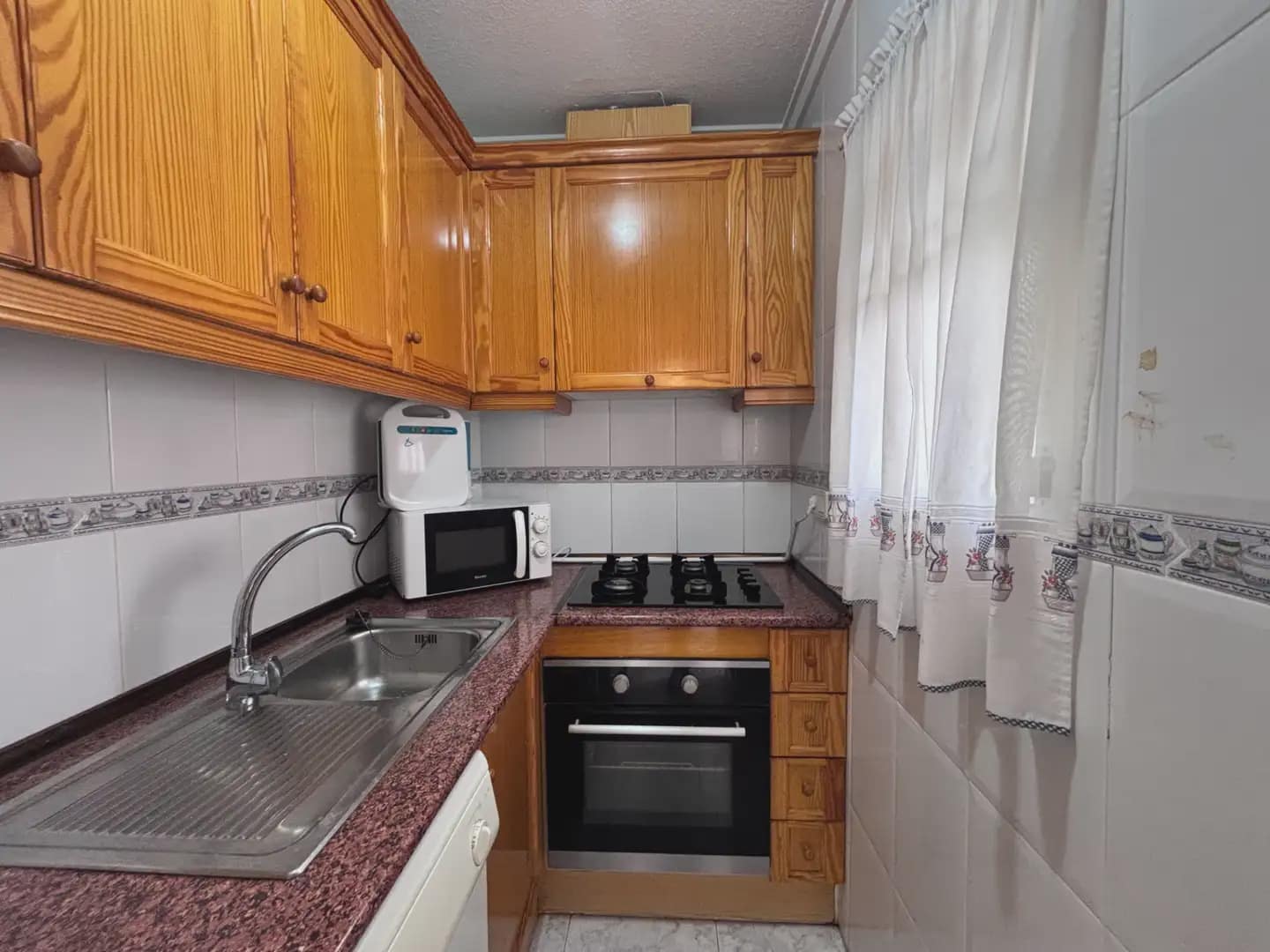 Piso de 3 habitaciones en Torrevieja en venta con garaje - 168.000 € (Ref: 10093856)