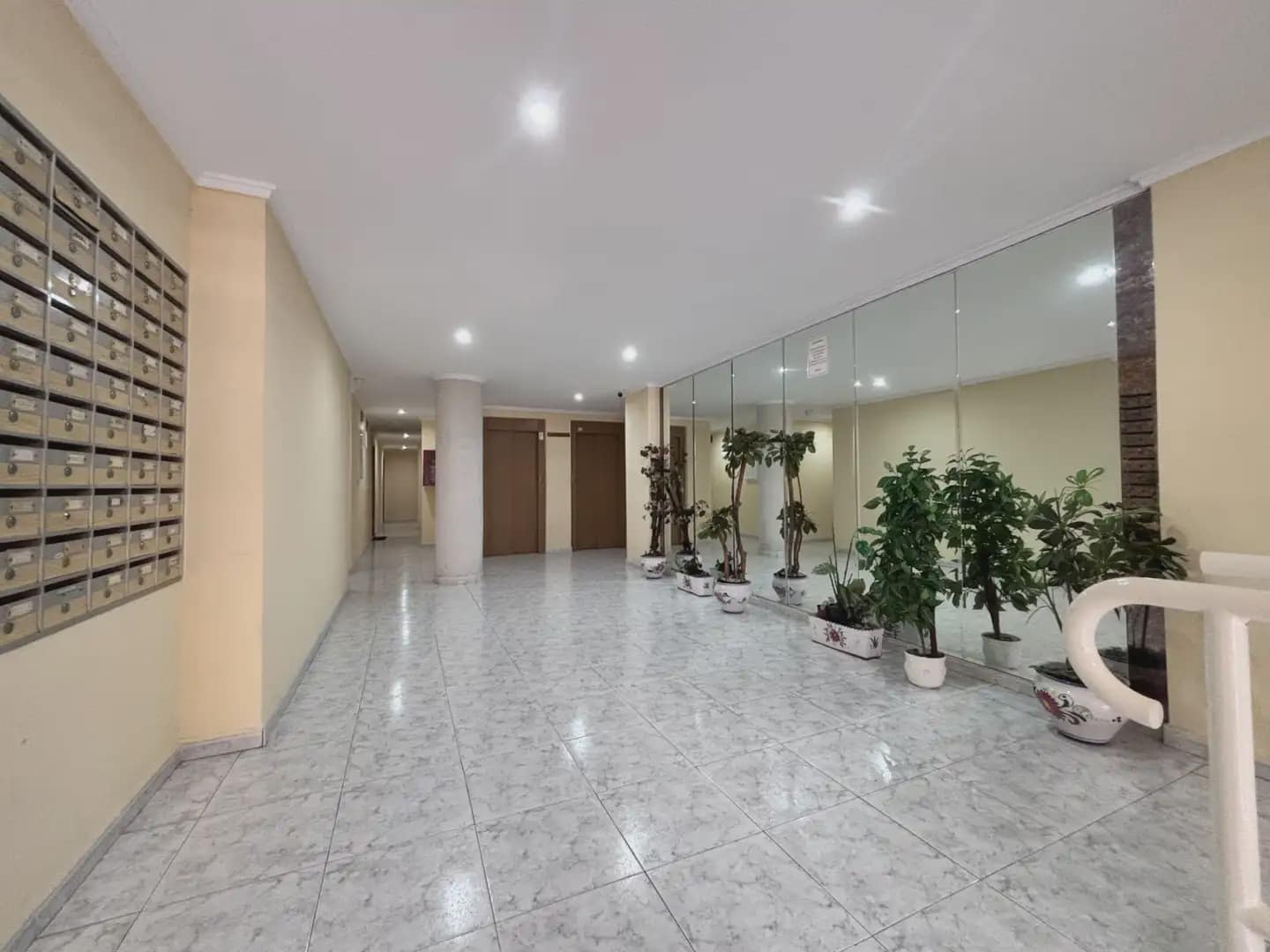 Piso de 3 habitaciones en Torrevieja en venta con garaje - 168.000 € (Ref: 10093856)
