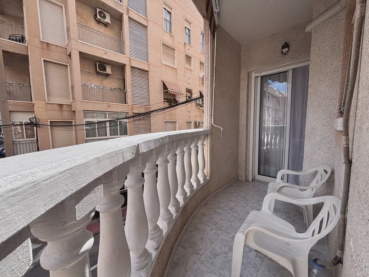 Piso de 3 habitaciones en Torrevieja en venta con garaje - 168.000 € (Ref: 10093856)
