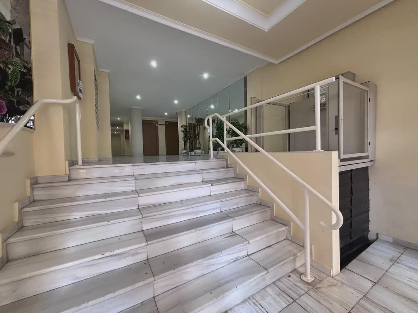 Piso de 3 habitaciones en Torrevieja en venta con garaje - 168.000 € (Ref: 10093856)