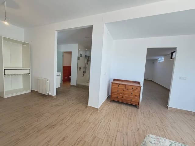 4 sovrum Semi-fristående Villa till salu i Nueva Torrevieja, Torrevieja med garage - 349 990 € (Ref: 10111899)