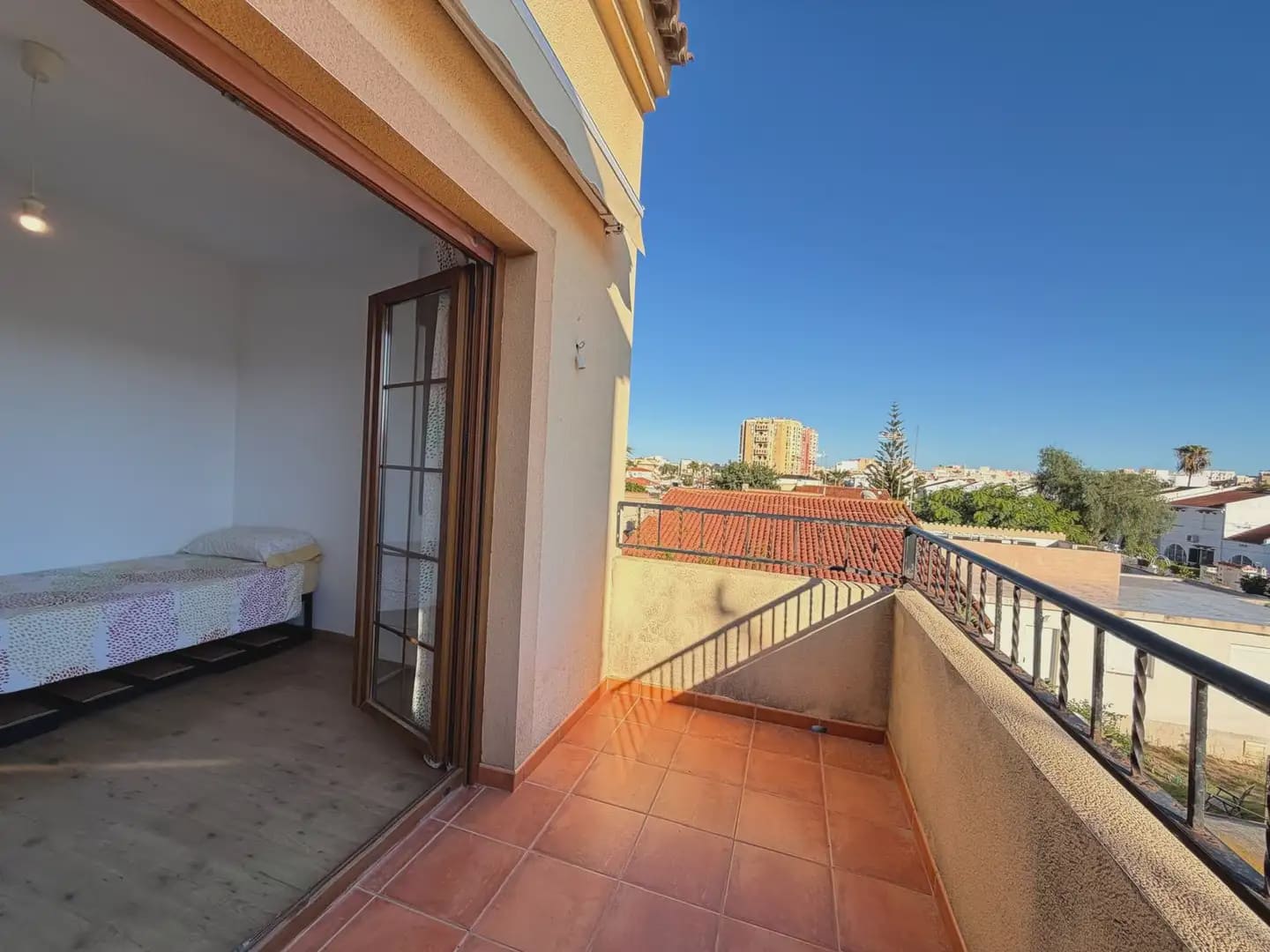 4 sovrum Semi-fristående Villa till salu i Torrevieja med garage - 349 990 € (Ref: 10111899)