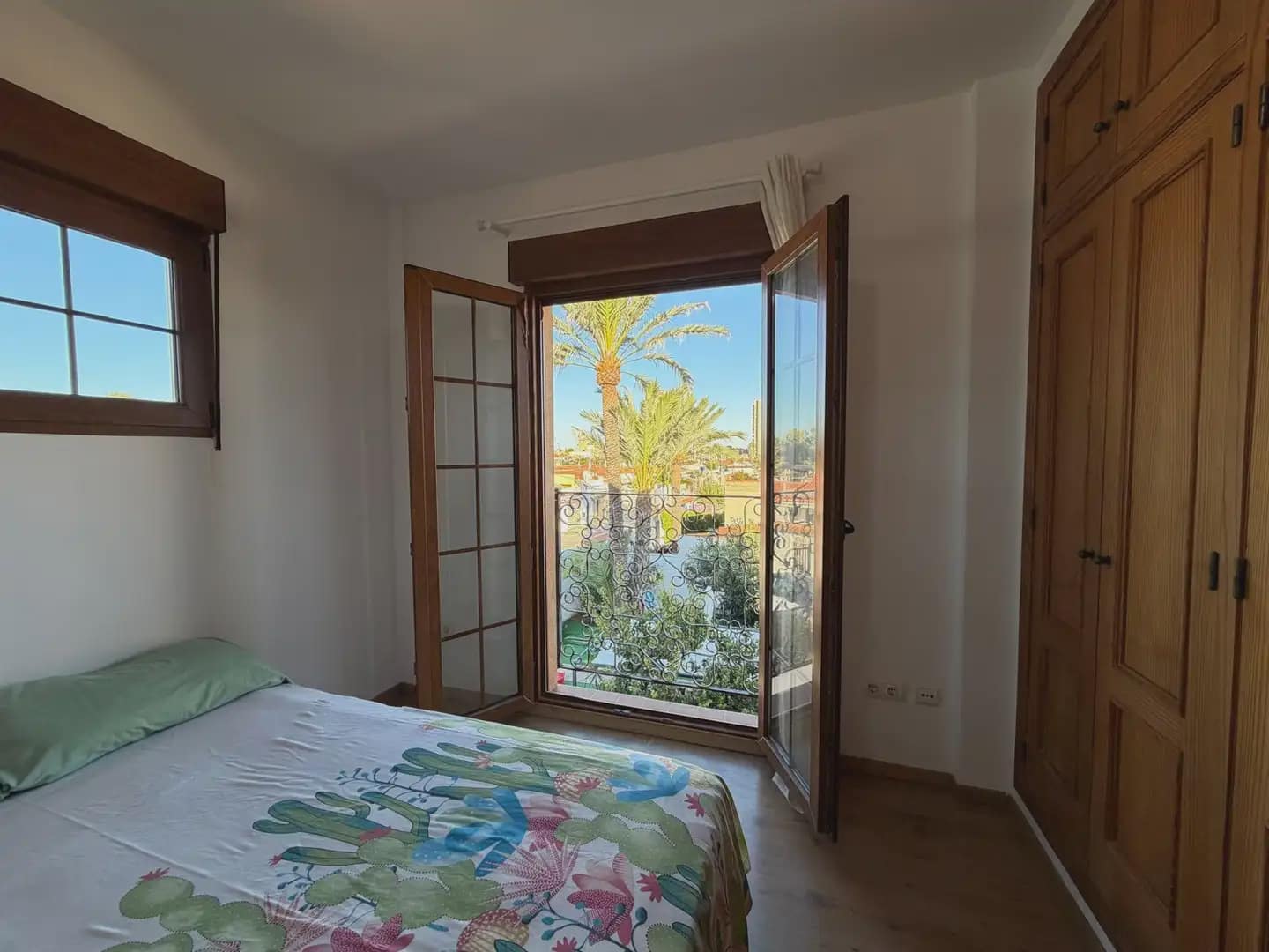 4 sovrum Semi-fristående Villa till salu i Torrevieja med garage - 349 990 € (Ref: 10111899)
