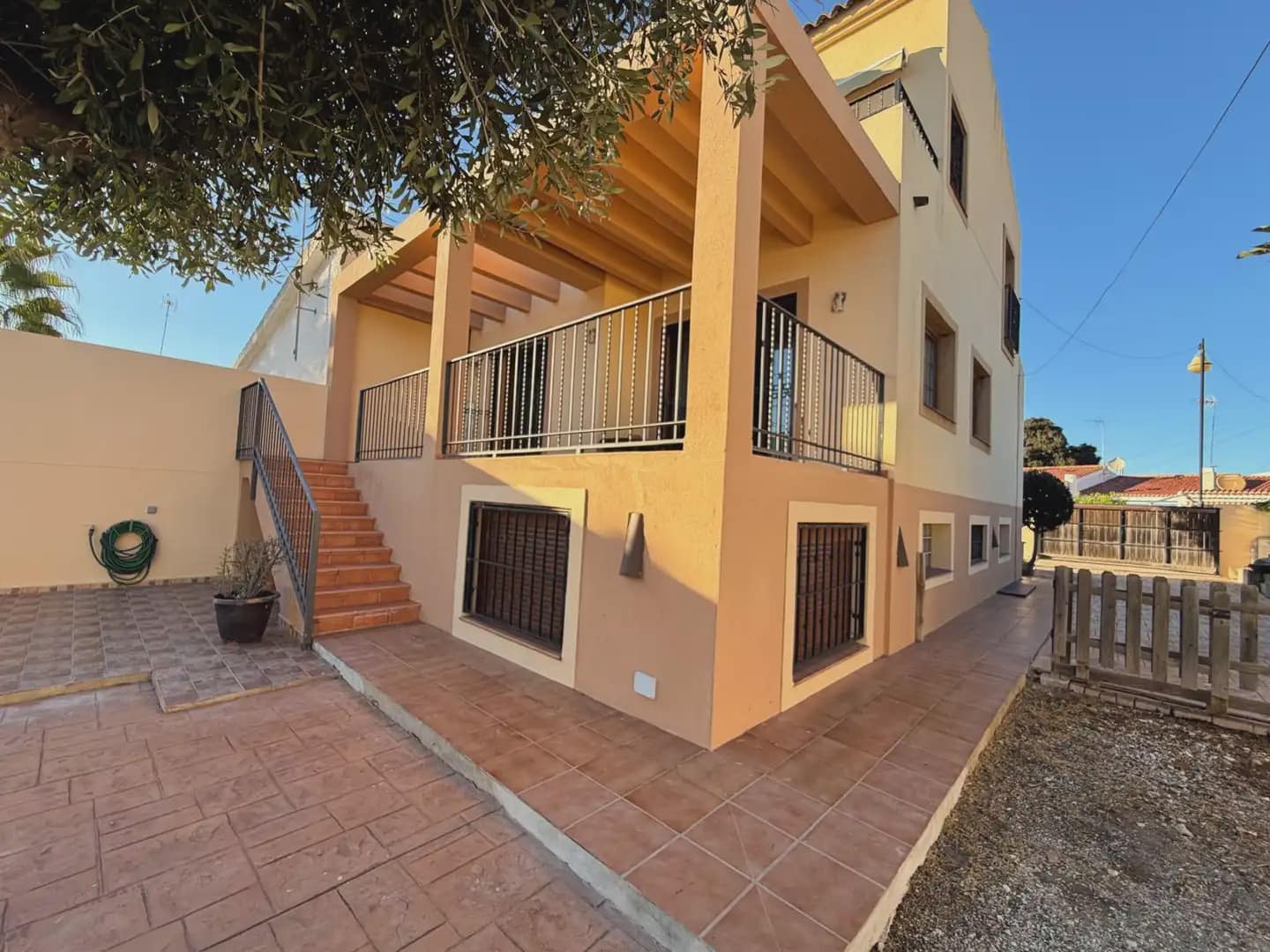 4 sovrum Semi-fristående Villa till salu i Torrevieja med garage - 349 990 € (Ref: 10111899)