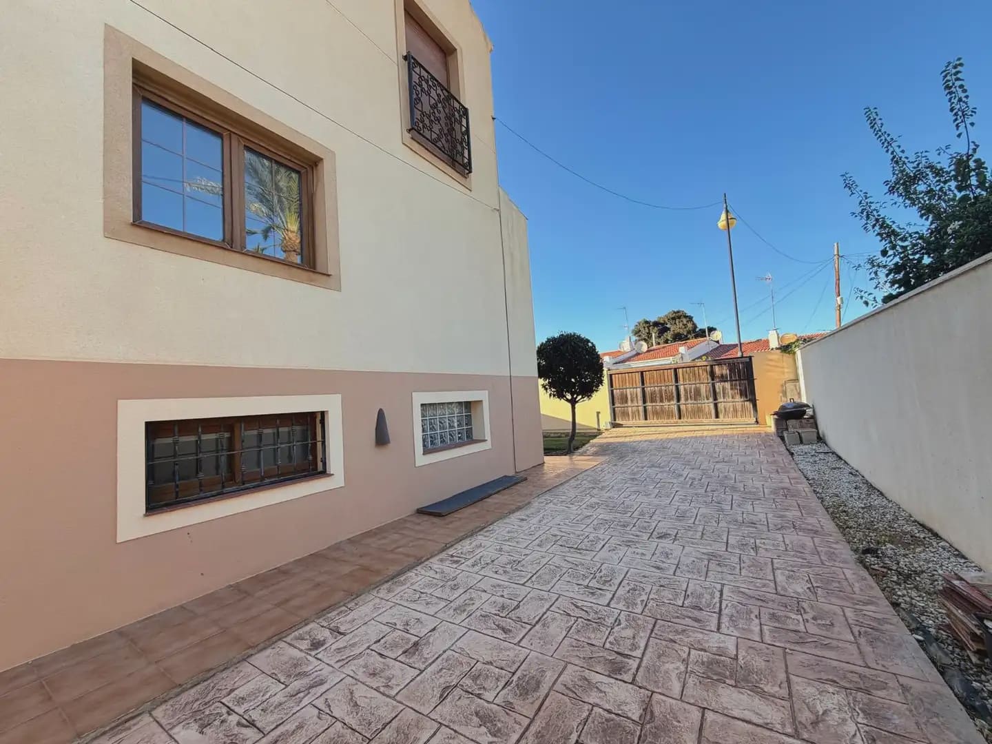 4 sovrum Semi-fristående Villa till salu i Torrevieja med garage - 349 990 € (Ref: 10111899)