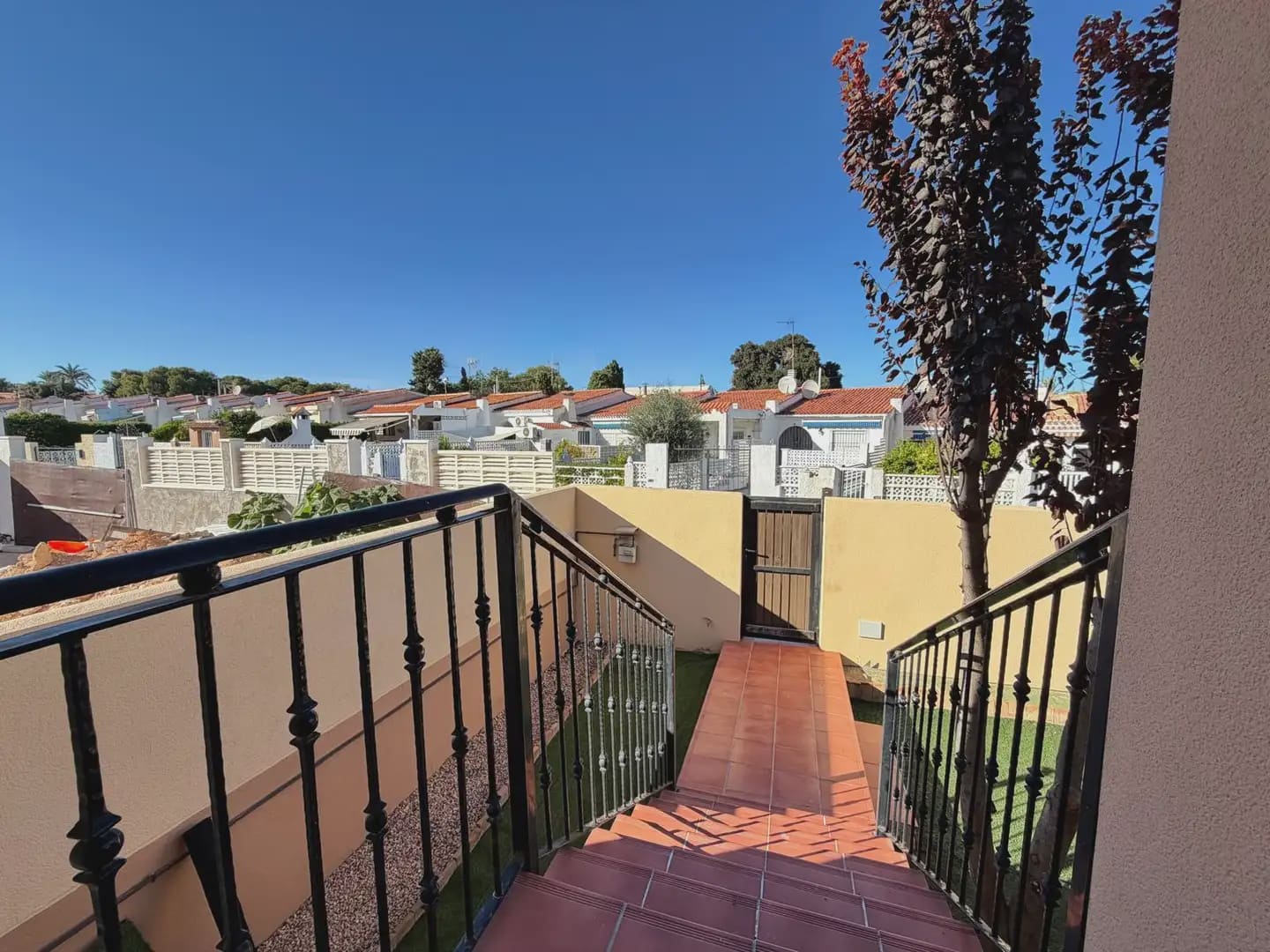 4 sovrum Semi-fristående Villa till salu i Torrevieja med garage - 349 990 € (Ref: 10111899)