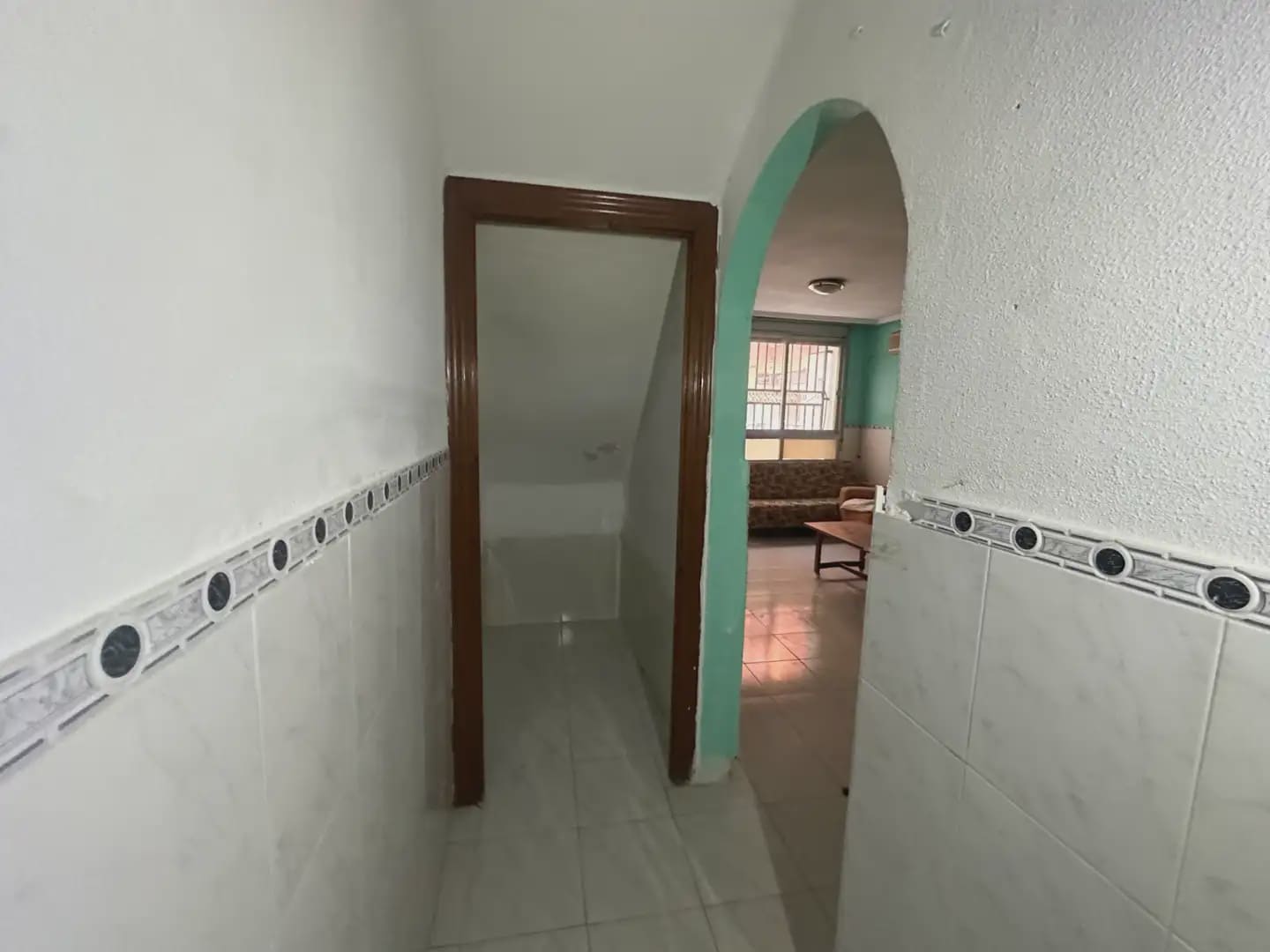 4 bedroom Townhouse for sale in Bigastro with garage - € 89,000 (Ref: 10158640)