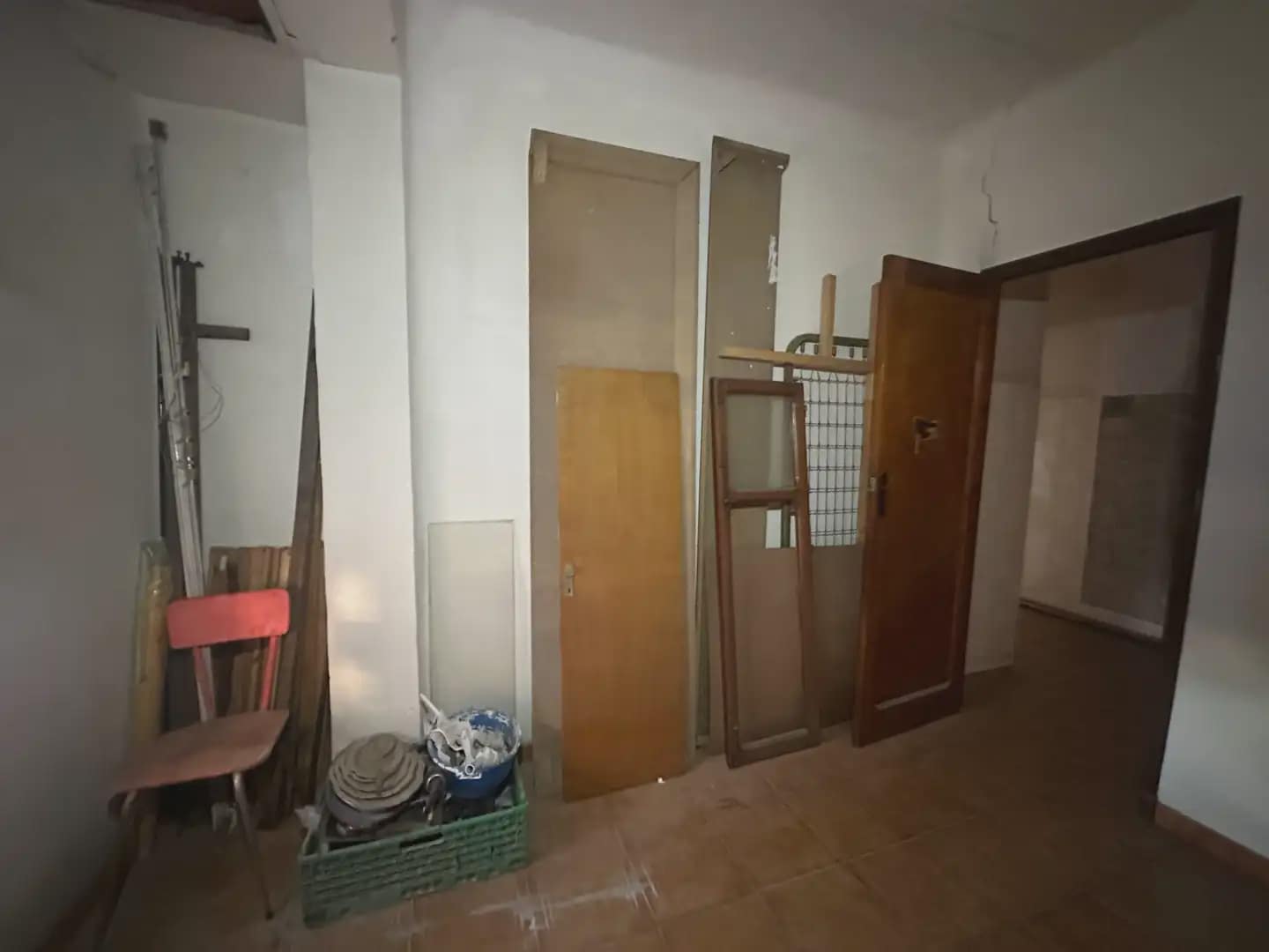 4 bedroom Townhouse for sale in Bigastro with garage - € 89,000 (Ref: 10158640)
