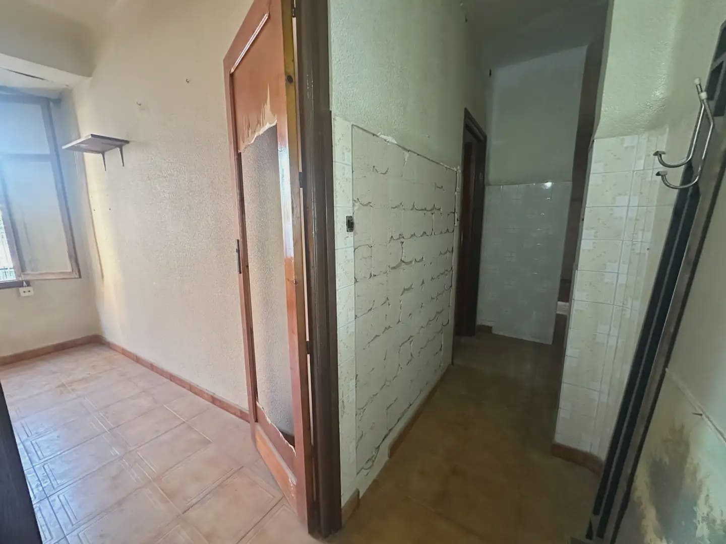 4 bedroom Townhouse for sale in Bigastro with garage - € 89,000 (Ref: 10158640)