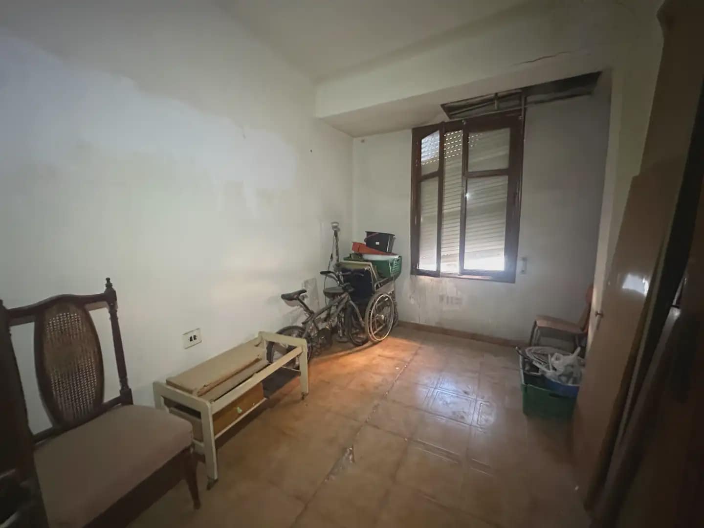 4 bedroom Townhouse for sale in Bigastro with garage - € 89,000 (Ref: 10158640)