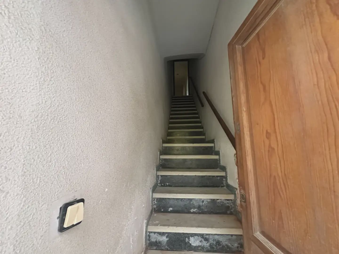 4 bedroom Townhouse for sale in Bigastro with garage - € 89,000 (Ref: 10158640)