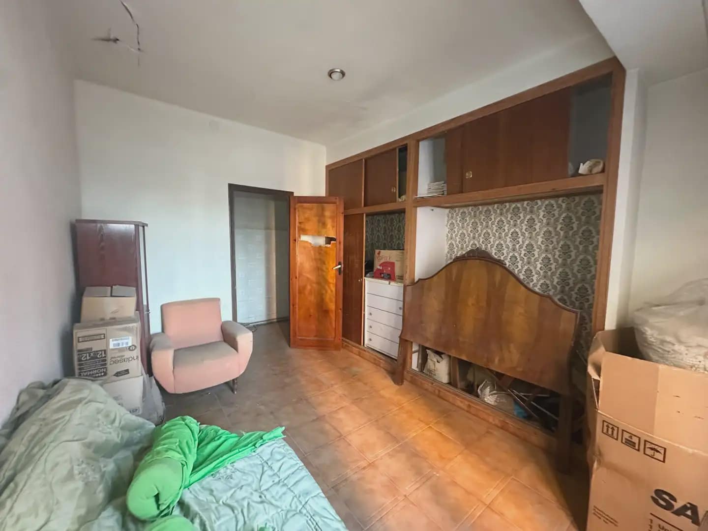 4 bedroom Townhouse for sale in Bigastro with garage - € 89,000 (Ref: 10158640)