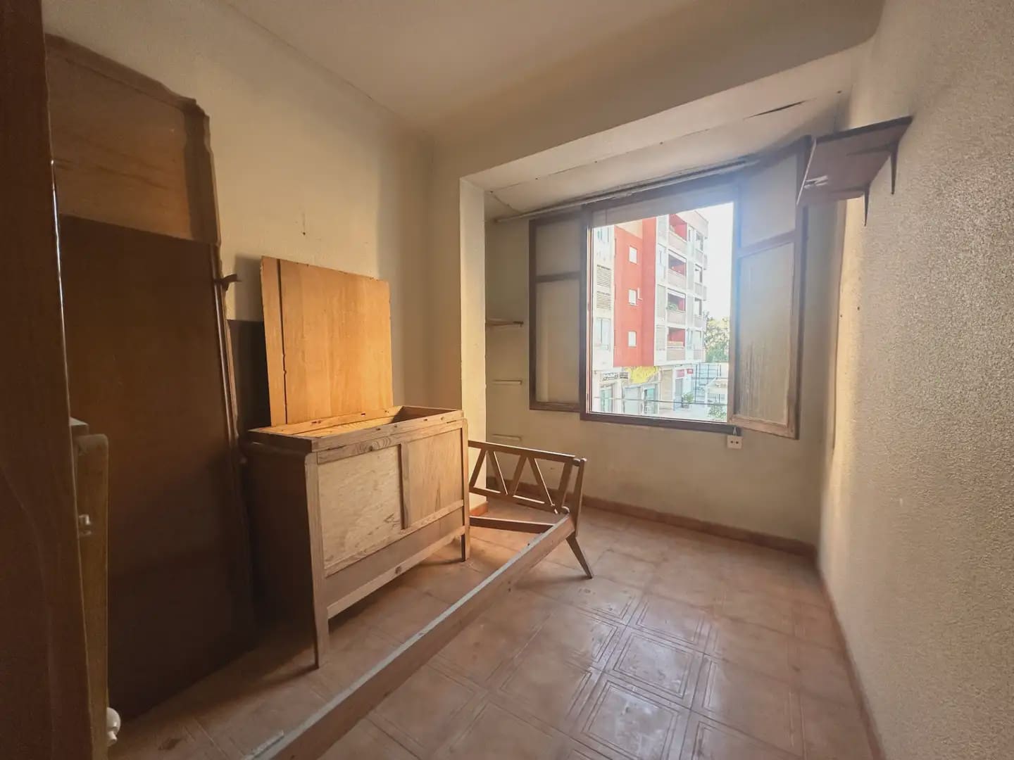 4 bedroom Townhouse for sale in Bigastro with garage - € 89,000 (Ref: 10158640)