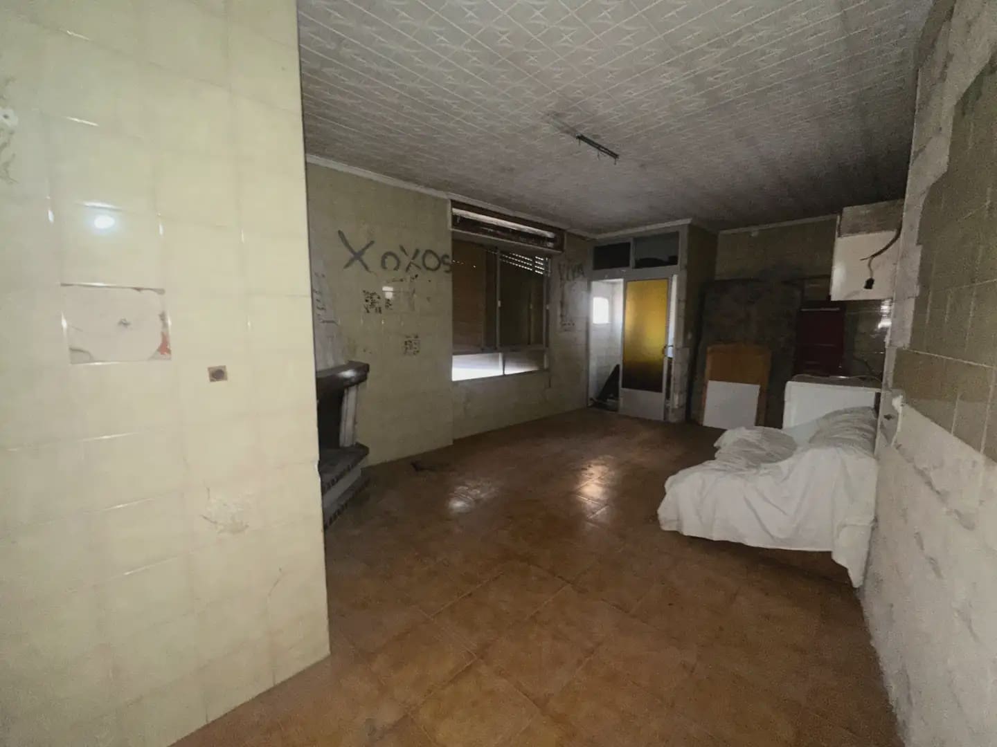 4 bedroom Townhouse for sale in Bigastro with garage - € 89,000 (Ref: 10158640)