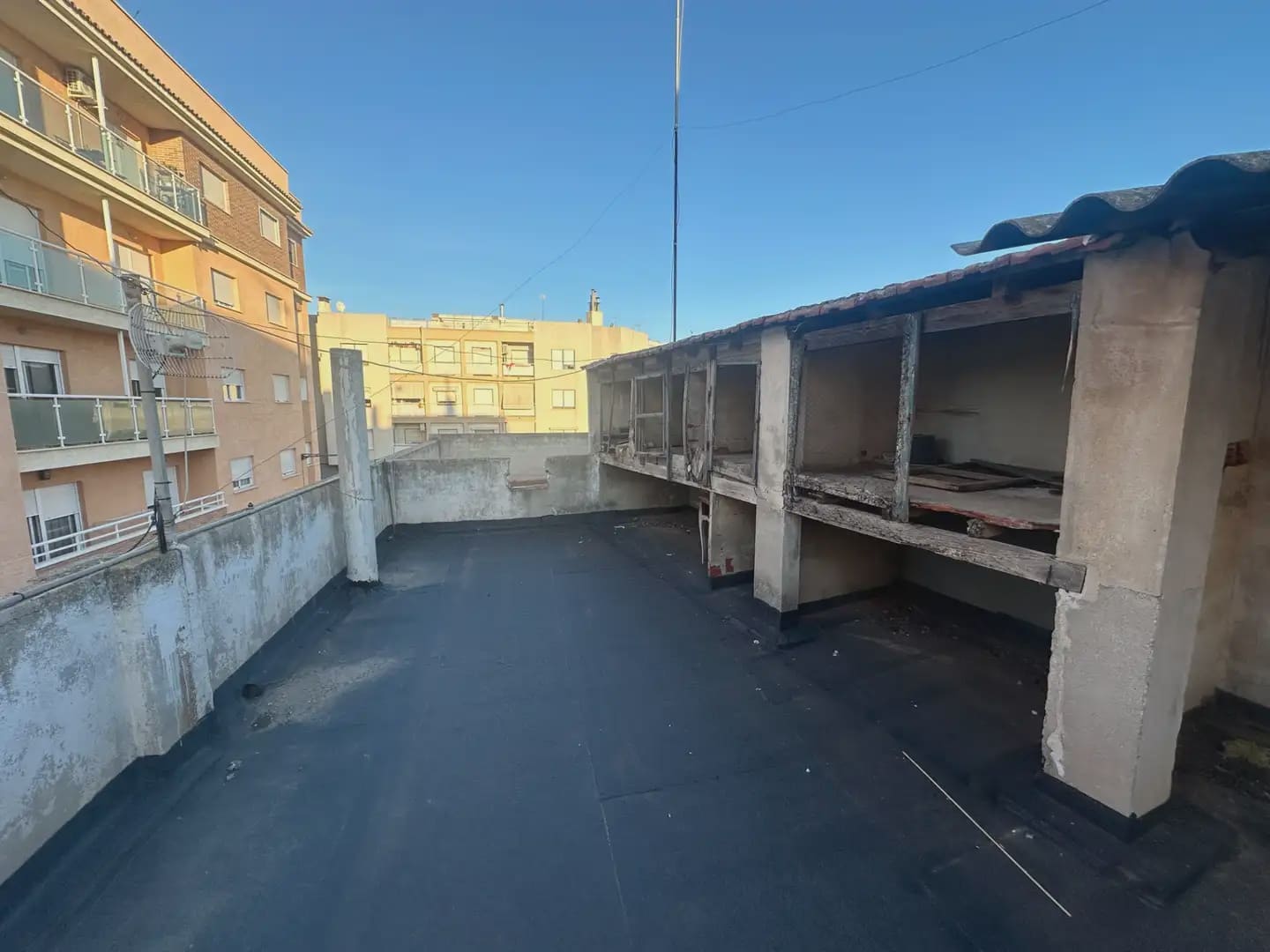 4 bedroom Townhouse for sale in Bigastro with garage - € 89,000 (Ref: 10158640)