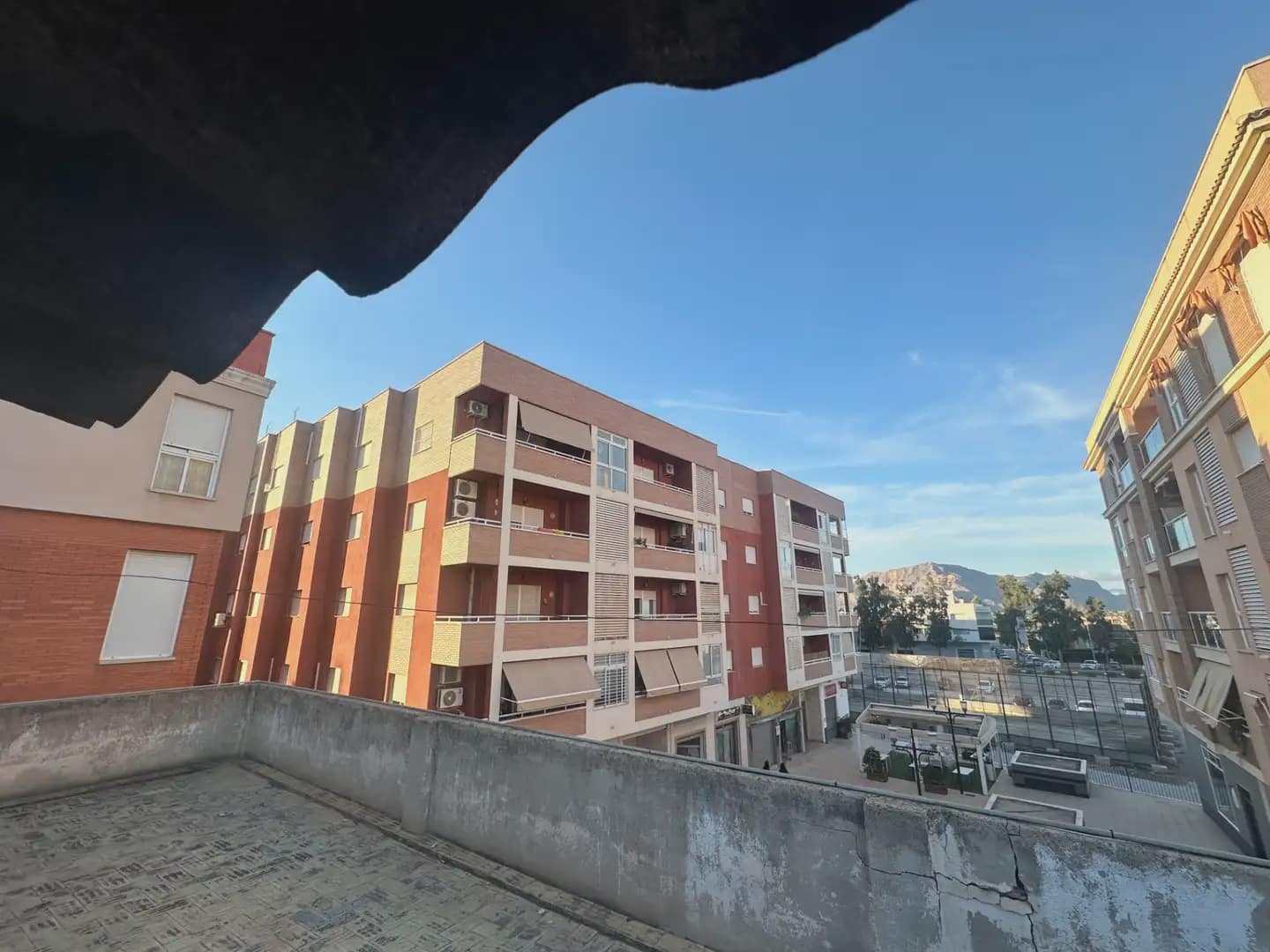 4 bedroom Townhouse for sale in Bigastro with garage - € 89,000 (Ref: 10158640)