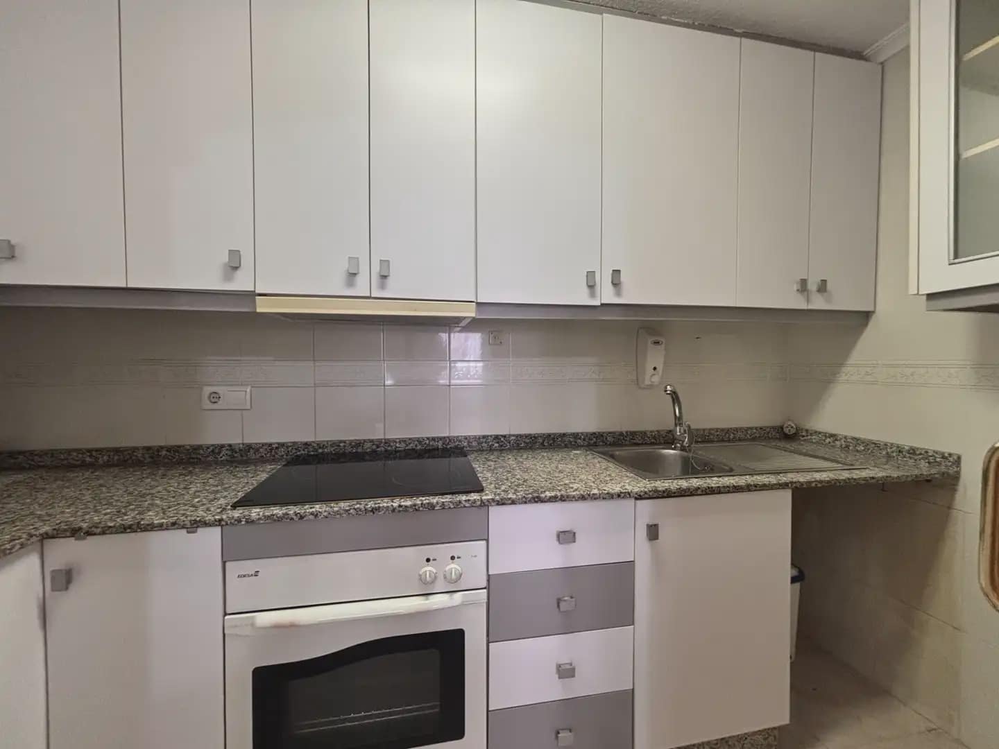 1 soverom Leilighet til salgs i Torrevieja med garasje - € 110 000 (Ref: 10160651)