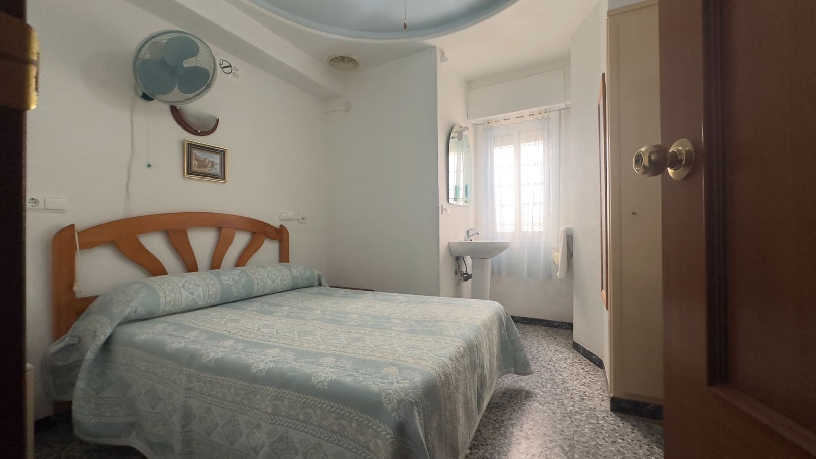 20 quarto Hotel para venda em Santa Pola - 850 000 € (Ref: 8806685)