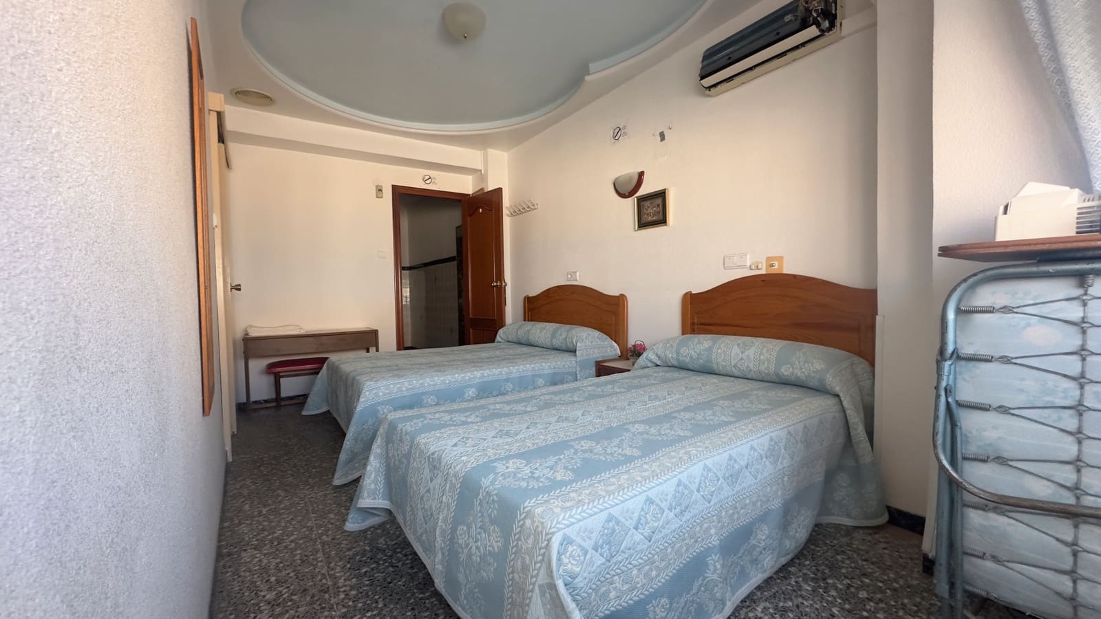 20 quarto Hotel para venda em Santa Pola - 850 000 € (Ref: 8806685)