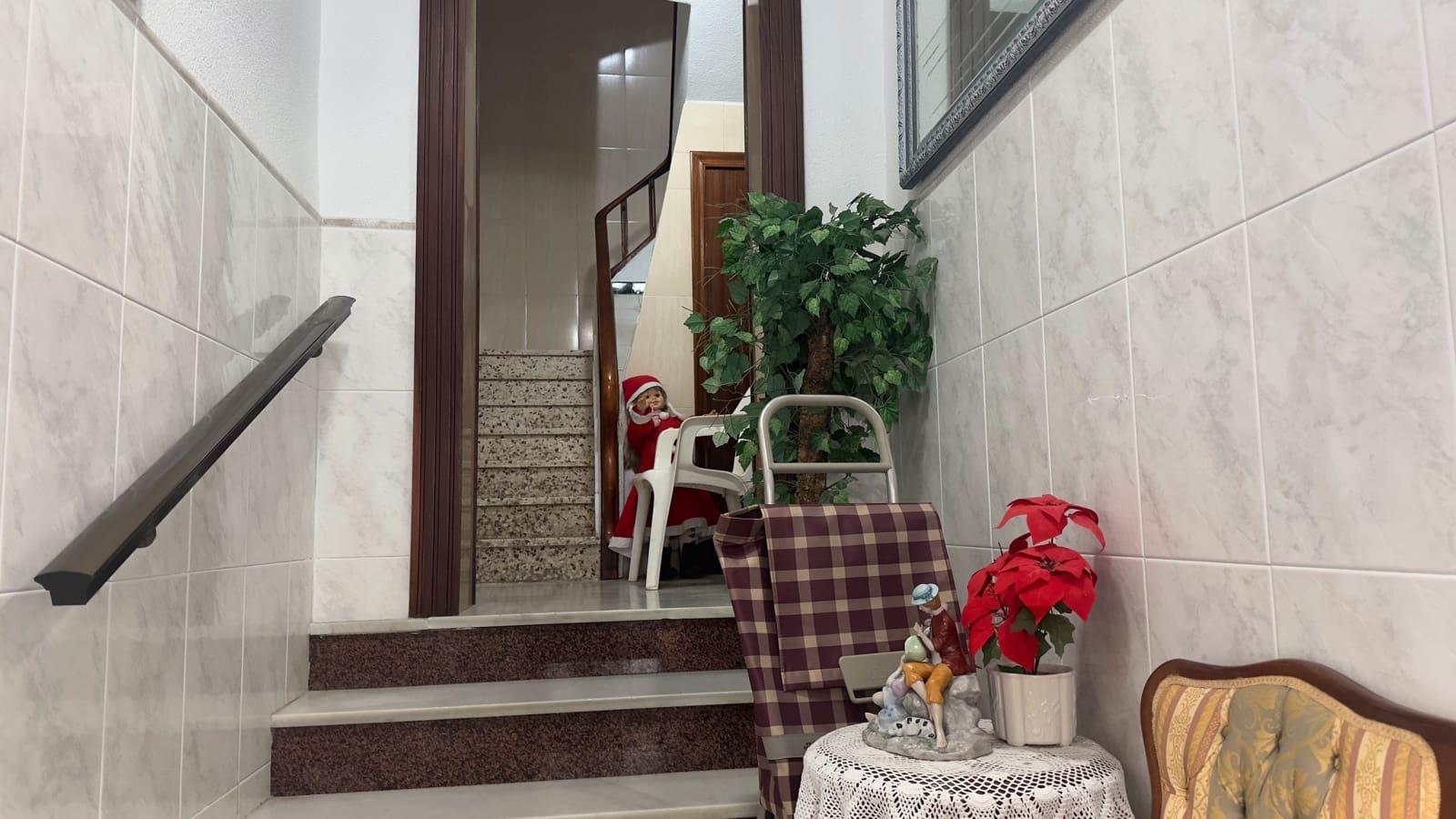 20 quarto Hotel para venda em Santa Pola - 850 000 € (Ref: 8806685)