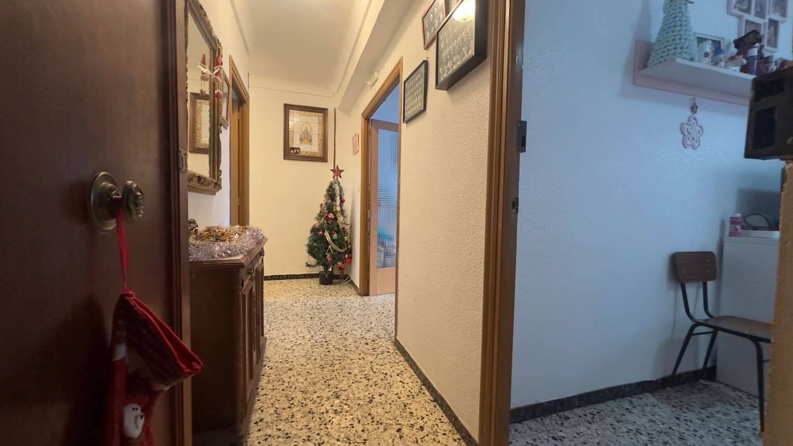 20 quarto Hotel para venda em Santa Pola - 850 000 € (Ref: 8806685)