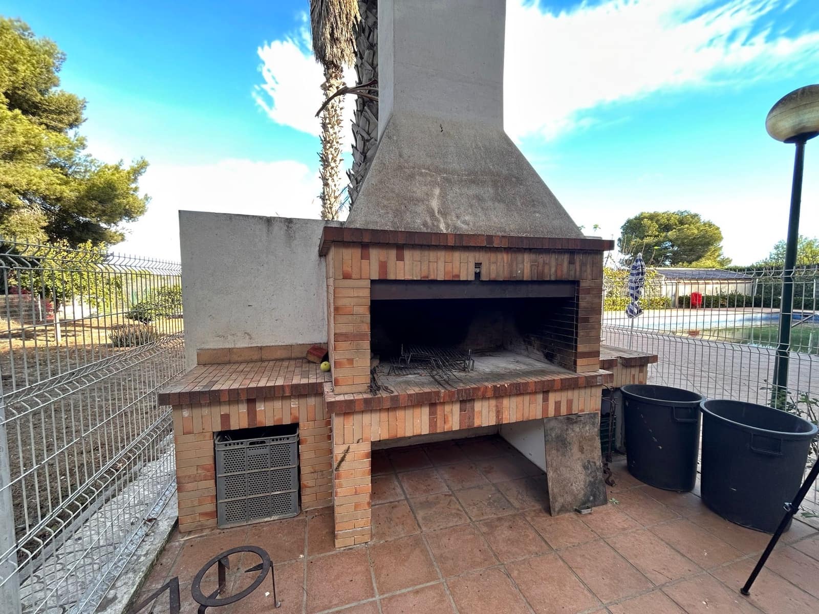 6 Zimmer Villa zu verkaufen in Torrevieja mit Pool Garage - 690.000 € (Ref: 8806709)