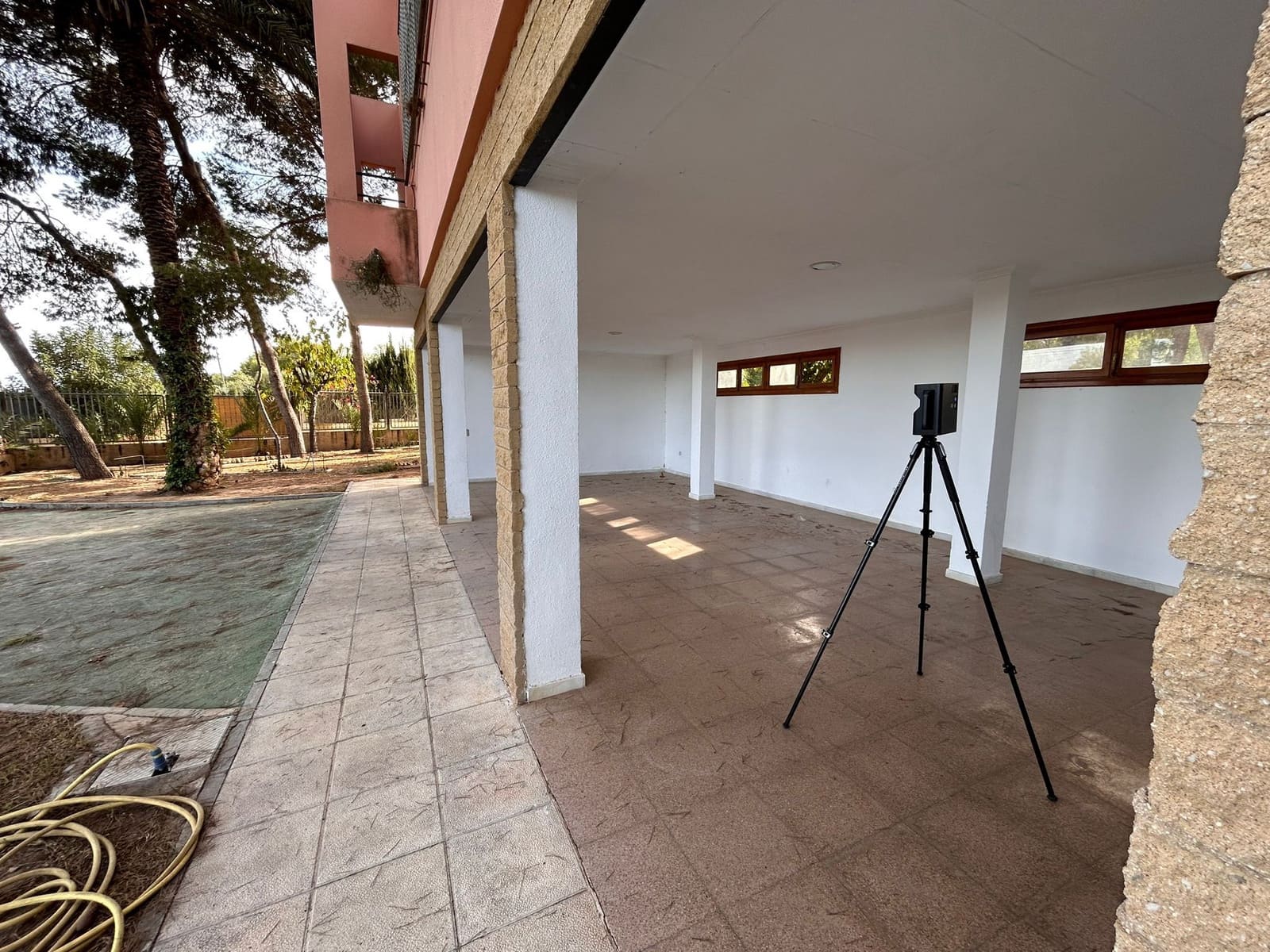 6 Zimmer Villa zu verkaufen in Torrevieja mit Pool Garage - 690.000 € (Ref: 8806709)