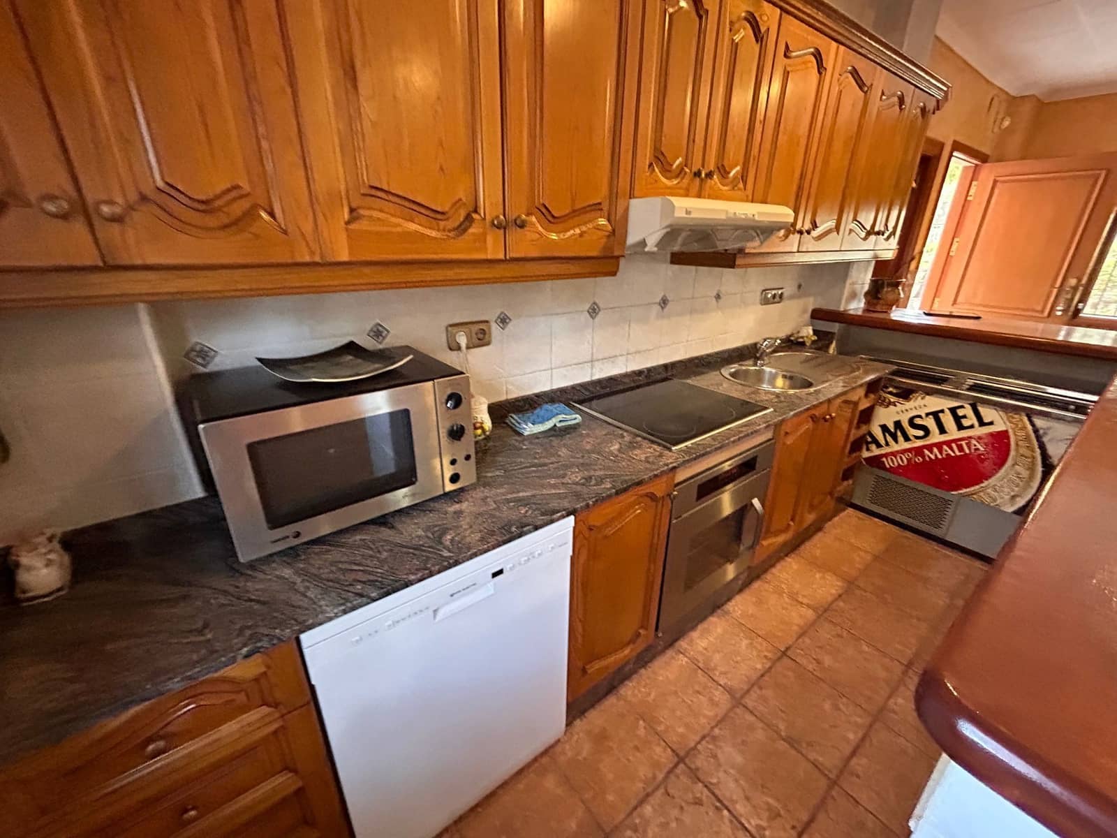 6 Zimmer Villa zu verkaufen in Torrevieja mit Pool Garage - 690.000 € (Ref: 8806709)