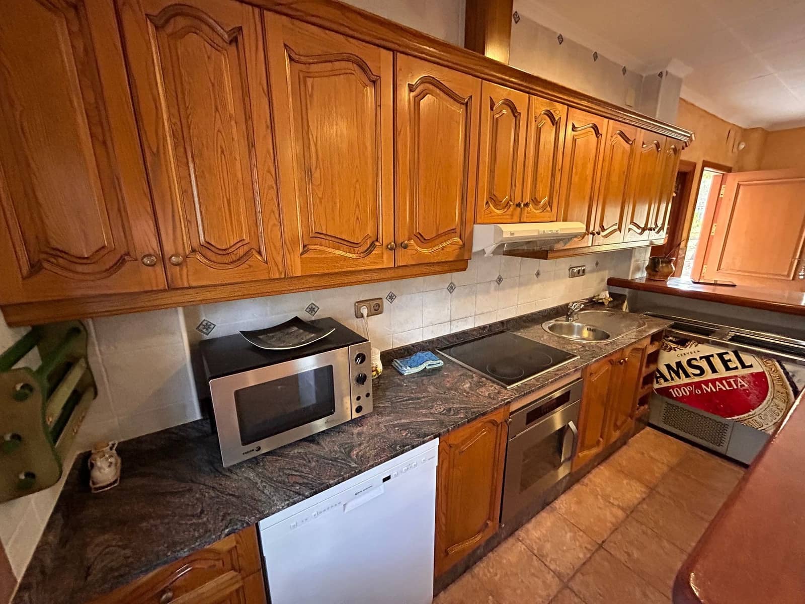 6 Zimmer Villa zu verkaufen in Torrevieja mit Pool Garage - 690.000 € (Ref: 8806709)