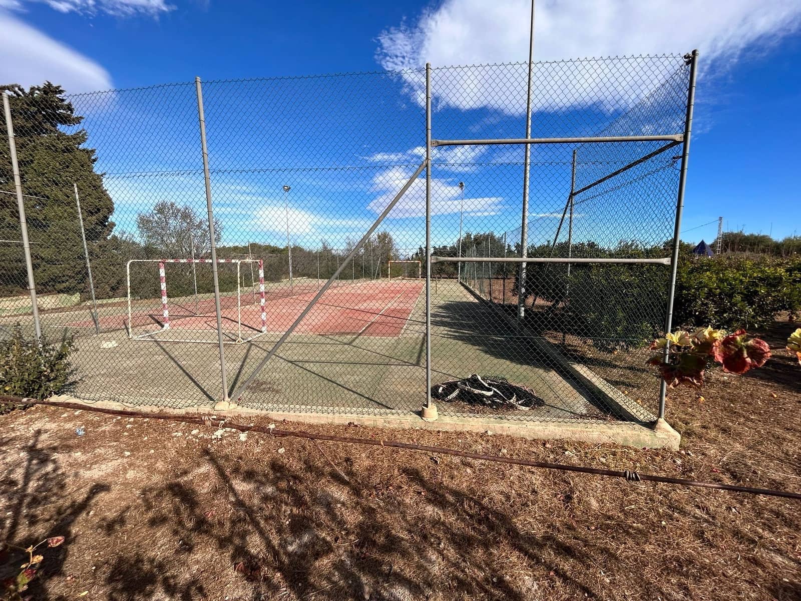 6 Zimmer Villa zu verkaufen in Torrevieja mit Pool Garage - 690.000 € (Ref: 8806709)