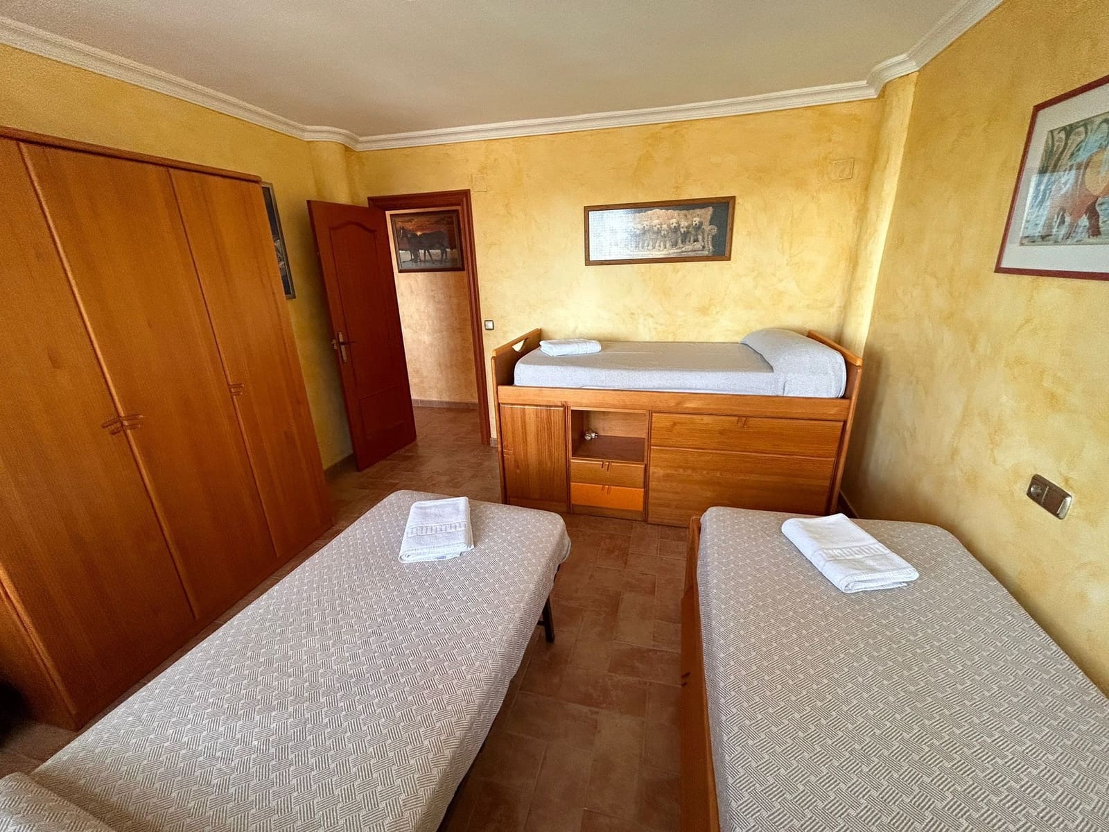 6 Zimmer Villa zu verkaufen in Torrevieja mit Pool Garage - 690.000 € (Ref: 8806709)