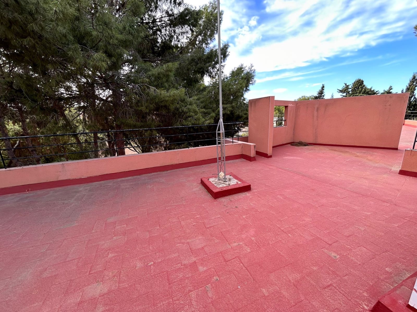 6 Zimmer Villa zu verkaufen in Torrevieja mit Pool Garage - 690.000 € (Ref: 8806709)