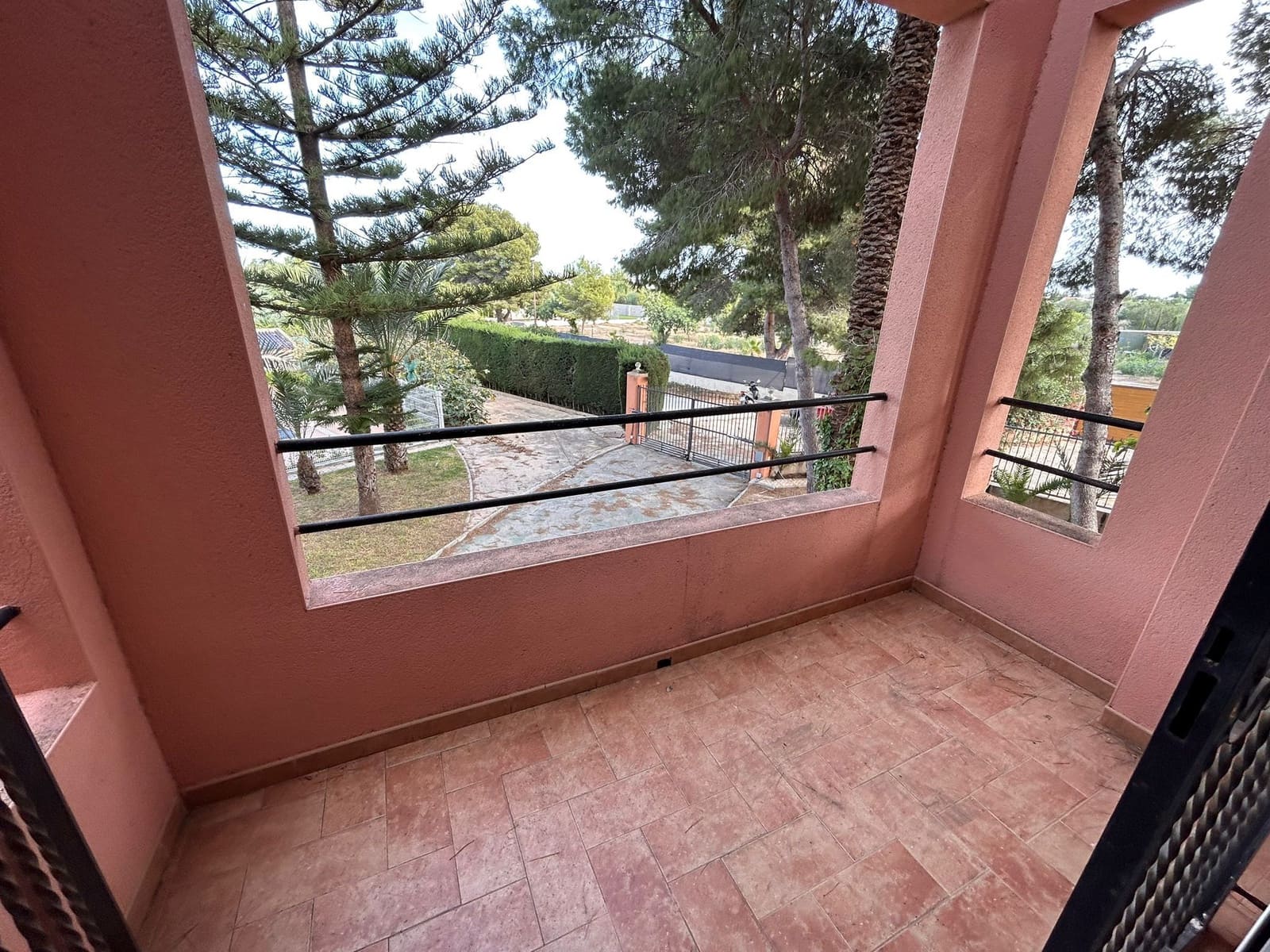 6 Zimmer Villa zu verkaufen in Torrevieja mit Pool Garage - 690.000 € (Ref: 8806709)