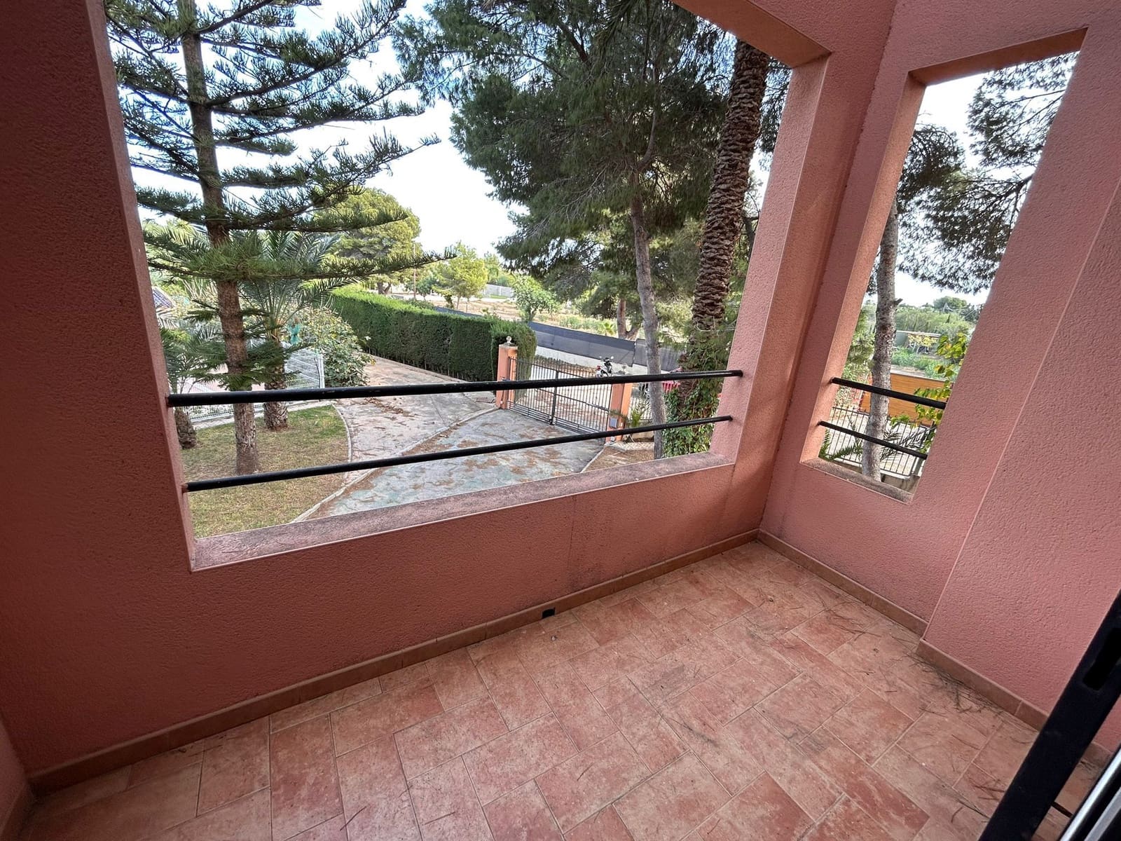 6 Zimmer Villa zu verkaufen in Torrevieja mit Pool Garage - 690.000 € (Ref: 8806709)