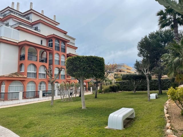 Piso de 1 habitación en Torreblanca, Torrevieja en venta con piscina - 139.900 € (Ref: 8934608)