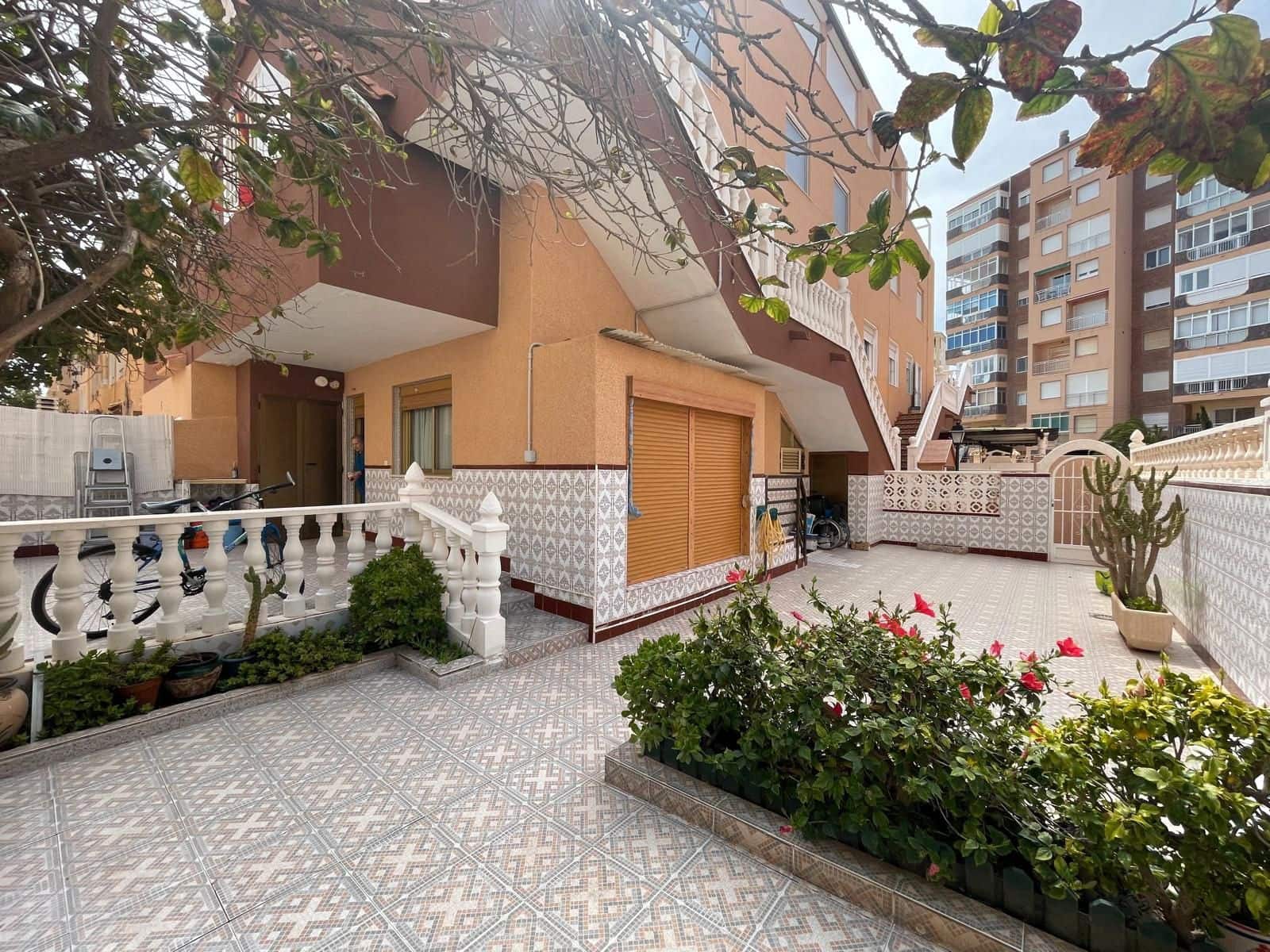 2 sovrum Lägenhet till salu i Torrevieja - 162 000 € (Ref: 8960749)