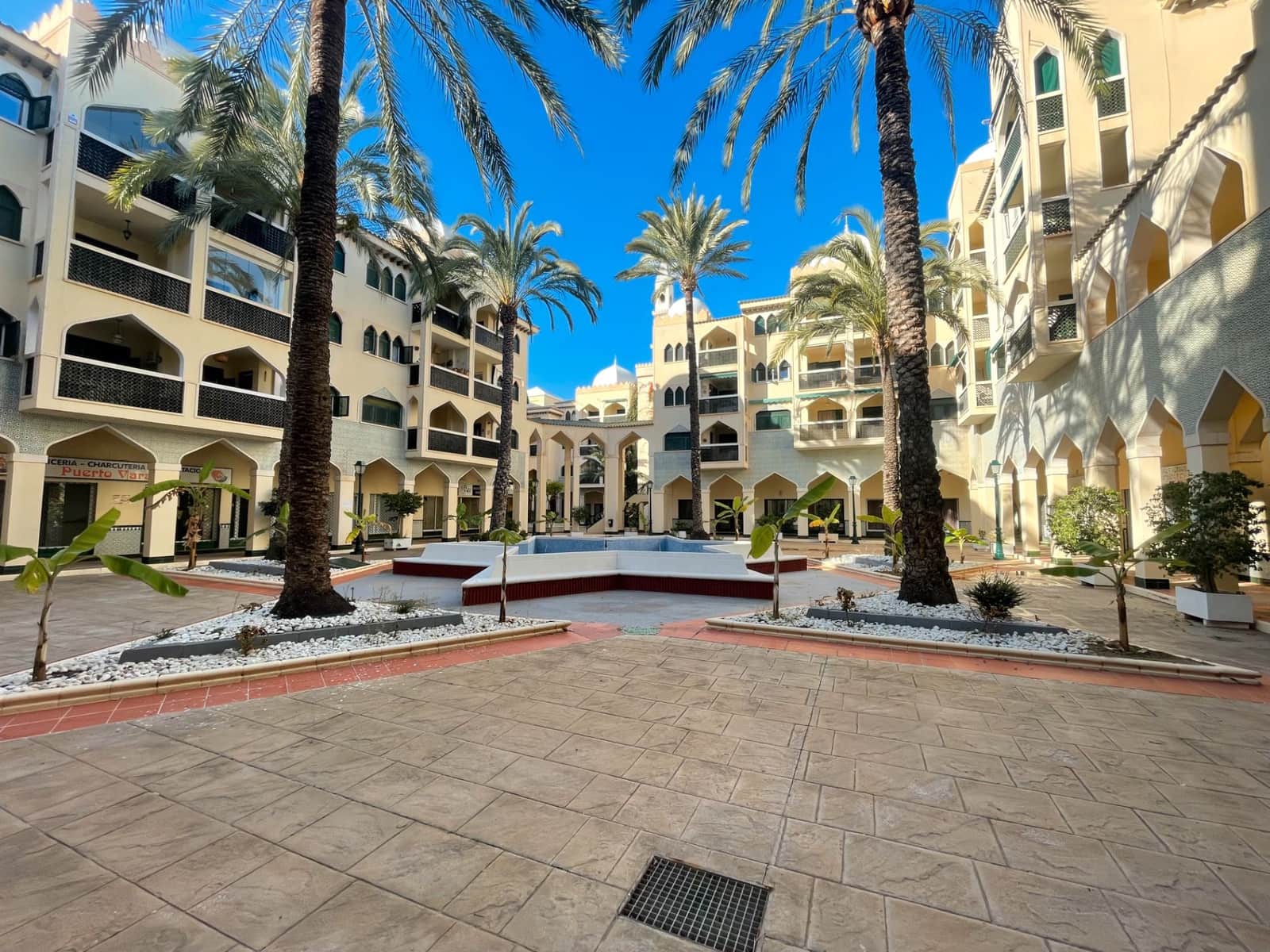 3 bedroom Flat for sale in Santa Pola with pool garage - € 250,000 (Ref: 8973803)