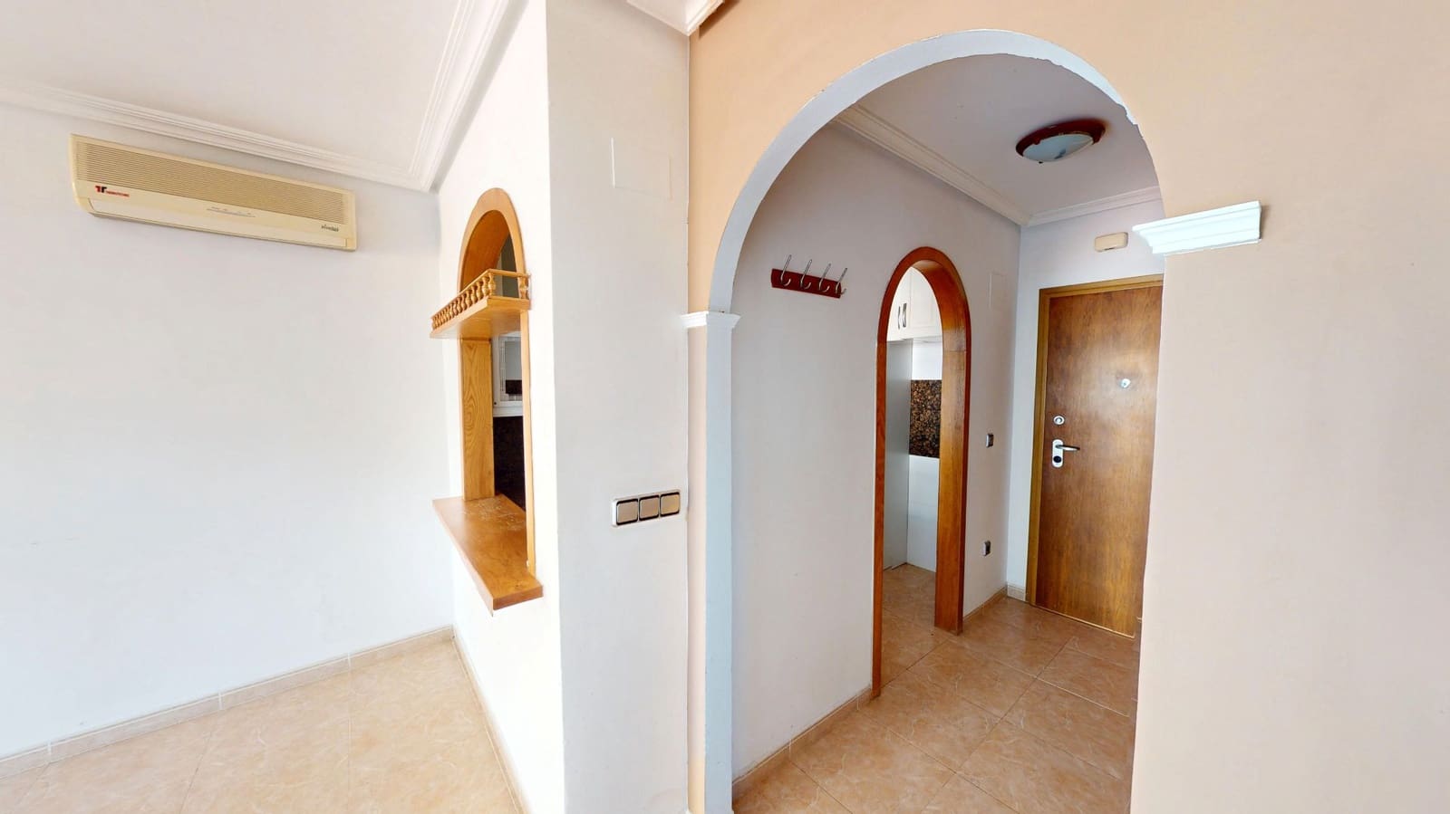 2 soveværelse Lejlighed til salg i Torrevieja med swimmingpool - € 250.000 (Ref: 9031132)