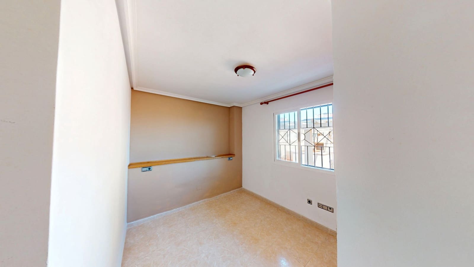 2 soveværelse Lejlighed til salg i Torrevieja med swimmingpool - € 250.000 (Ref: 9031132)