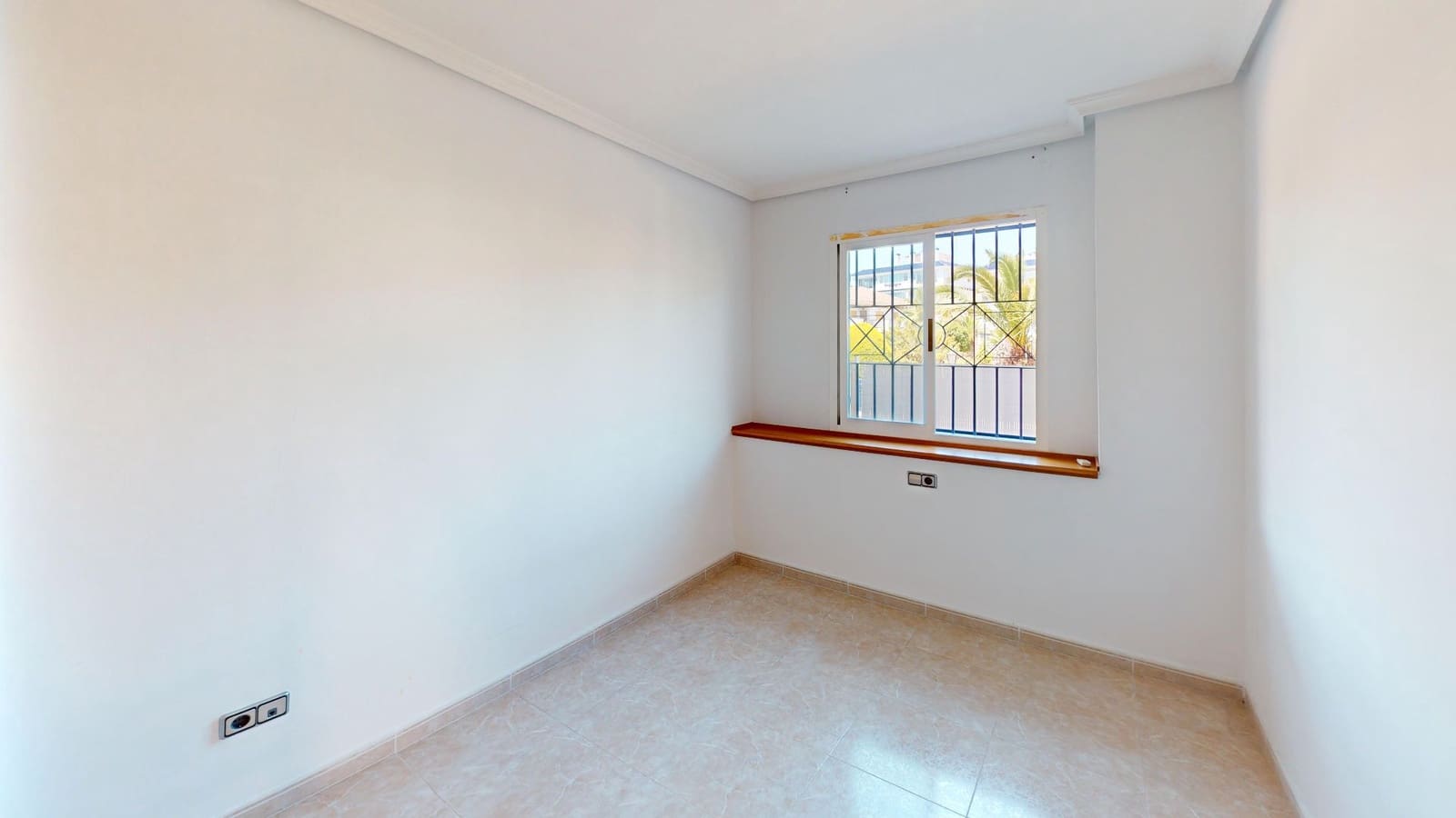 2 soveværelse Lejlighed til salg i Torrevieja med swimmingpool - € 250.000 (Ref: 9031132)