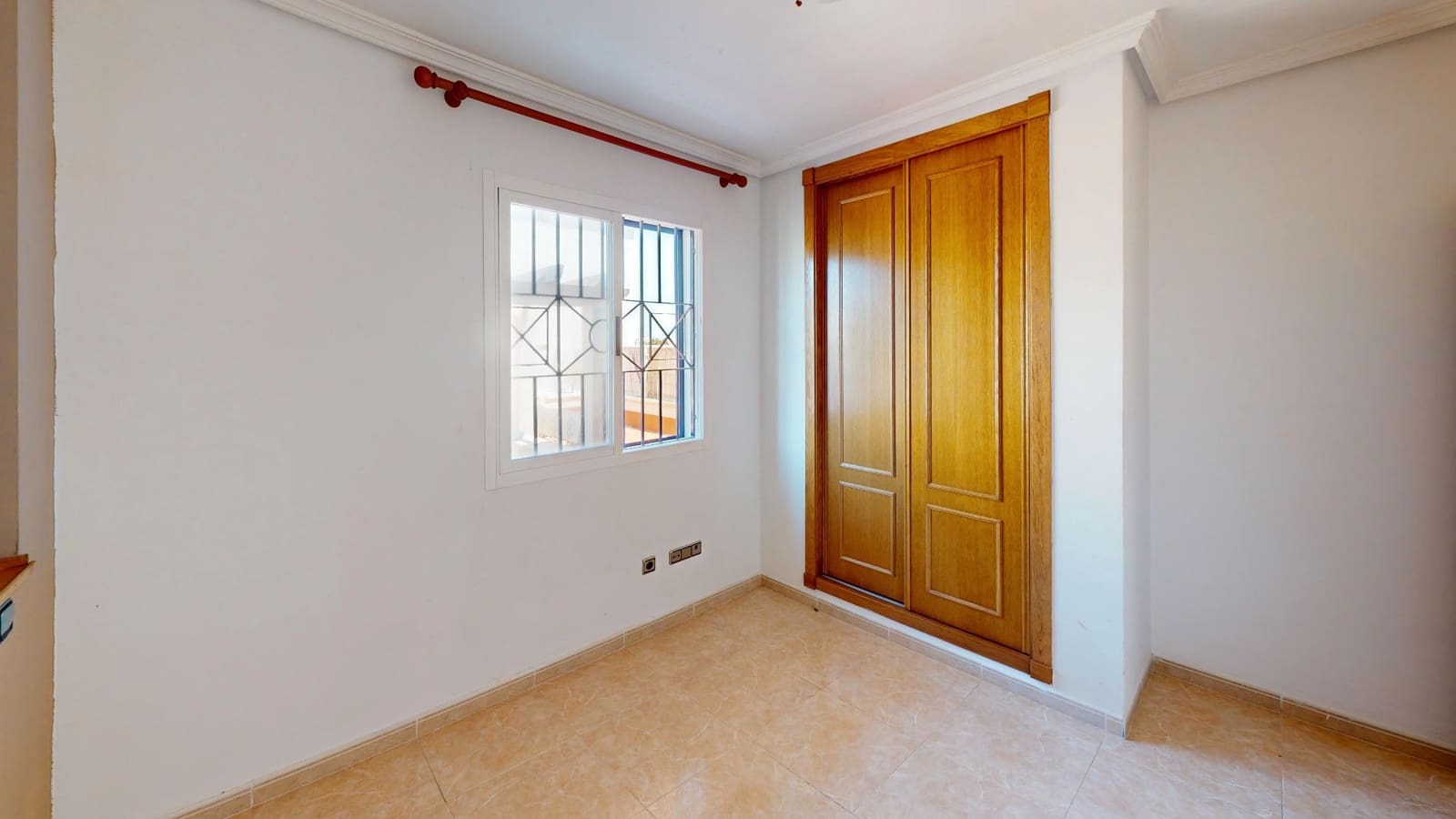 2 soveværelse Lejlighed til salg i Torrevieja med swimmingpool - € 250.000 (Ref: 9031132)