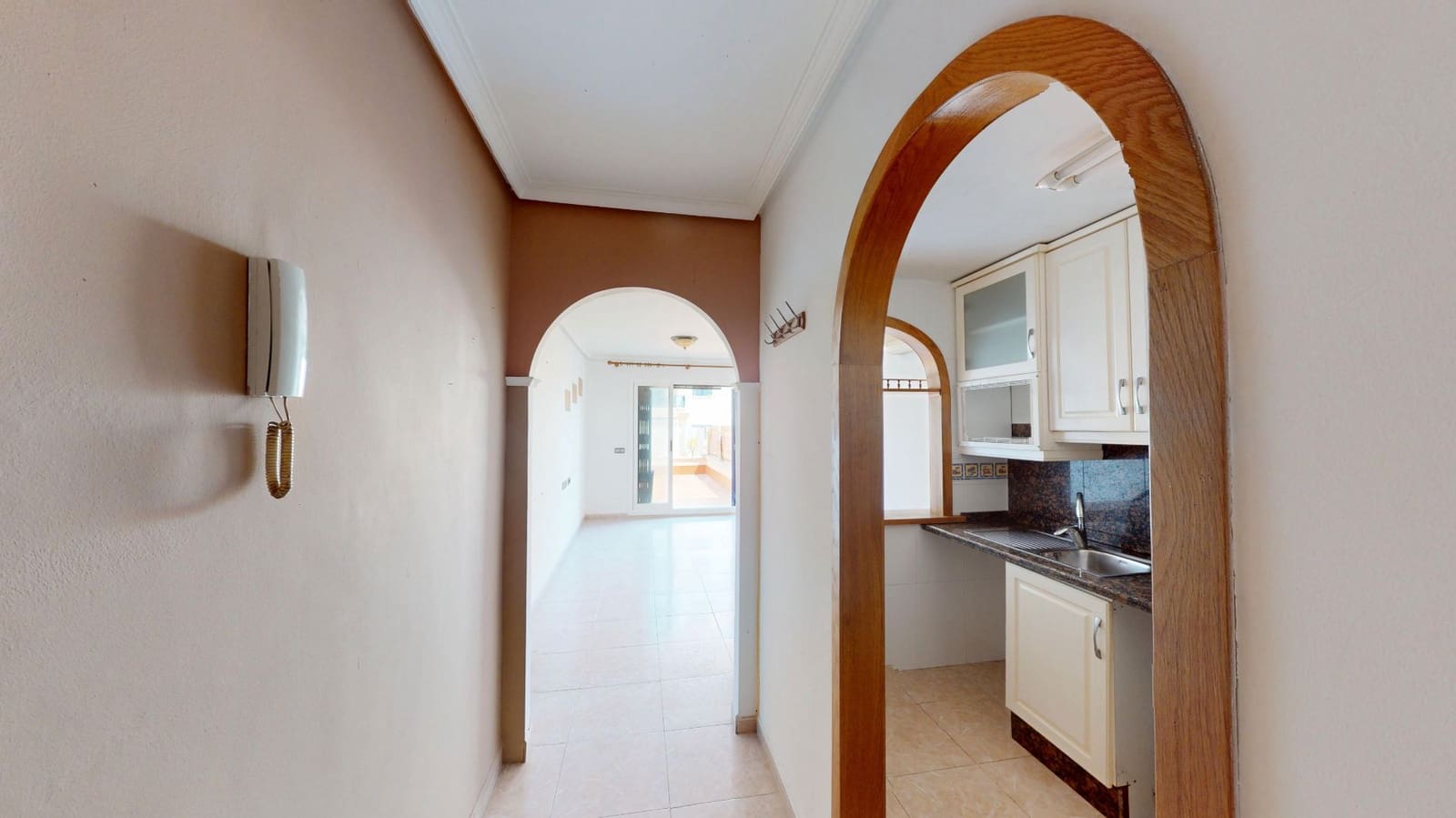 2 soveværelse Lejlighed til salg i Torrevieja med swimmingpool - € 250.000 (Ref: 9031132)