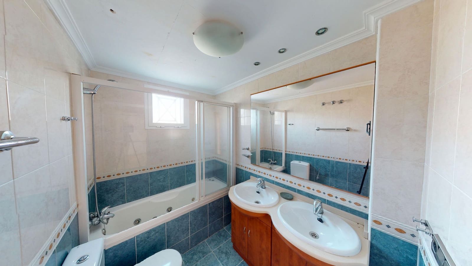 2 soveværelse Lejlighed til salg i Torrevieja med swimmingpool - € 250.000 (Ref: 9031132)