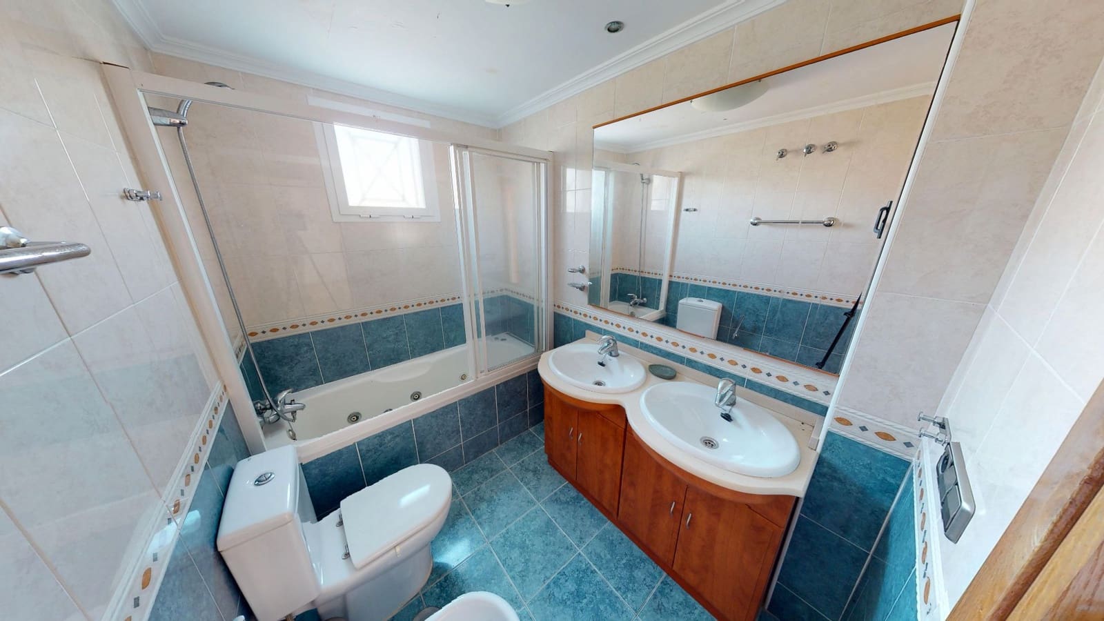 2 soveværelse Lejlighed til salg i Torrevieja med swimmingpool - € 250.000 (Ref: 9031132)